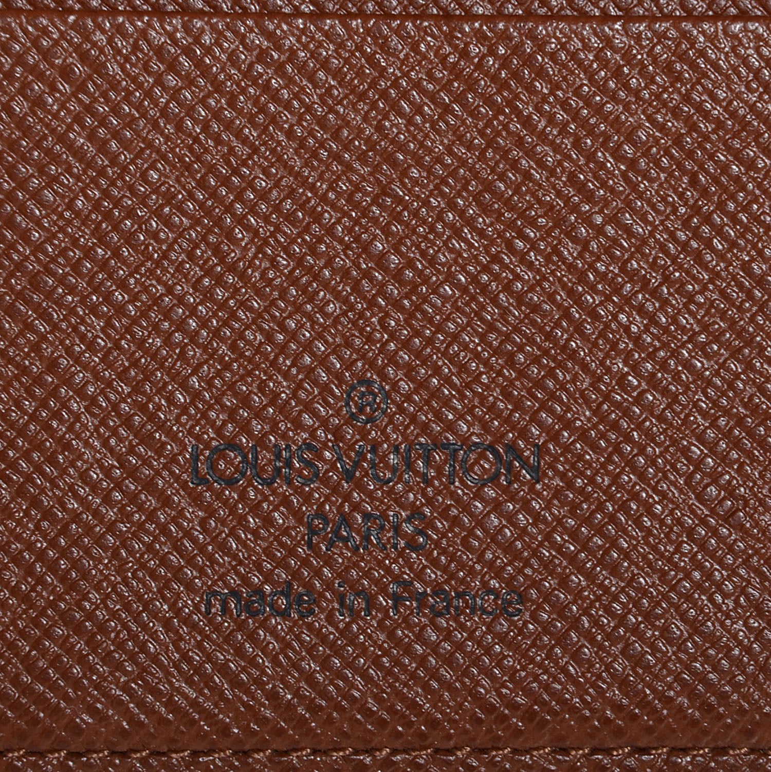 Louis Vuitton Monogram Passport Cover 6 of 7