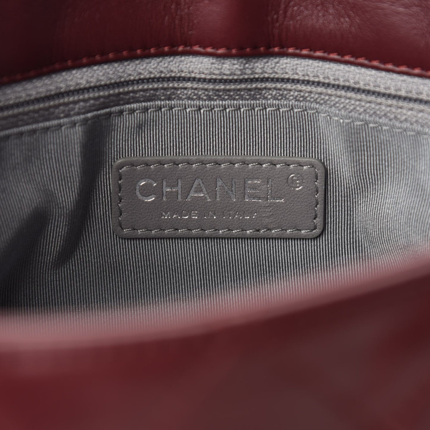Calfskin Coco Pleats Large Messenger Flap Burgundy