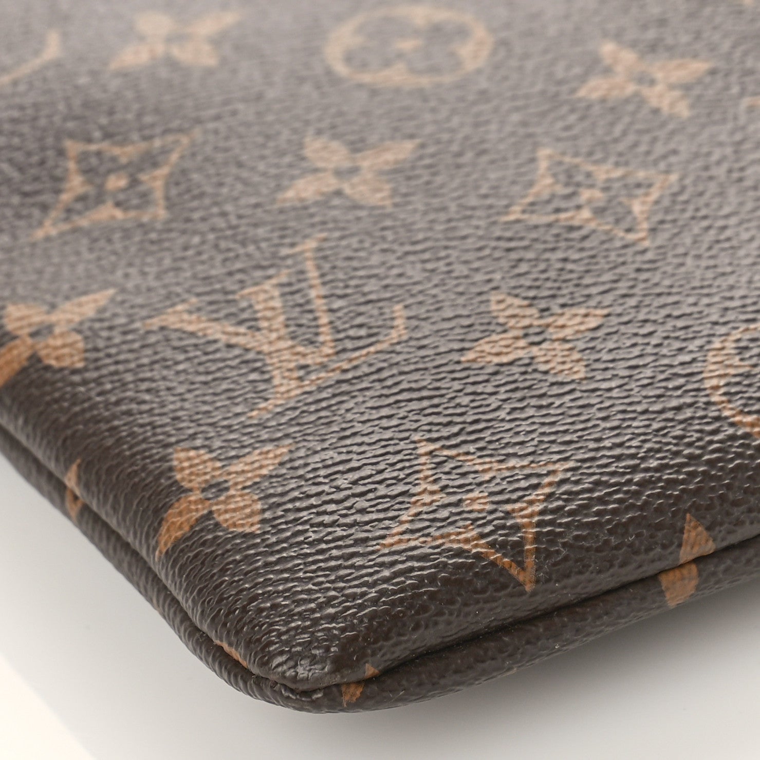 Louis Vuitton Monogram Daily Pouch Rose Poudre 7 of 8