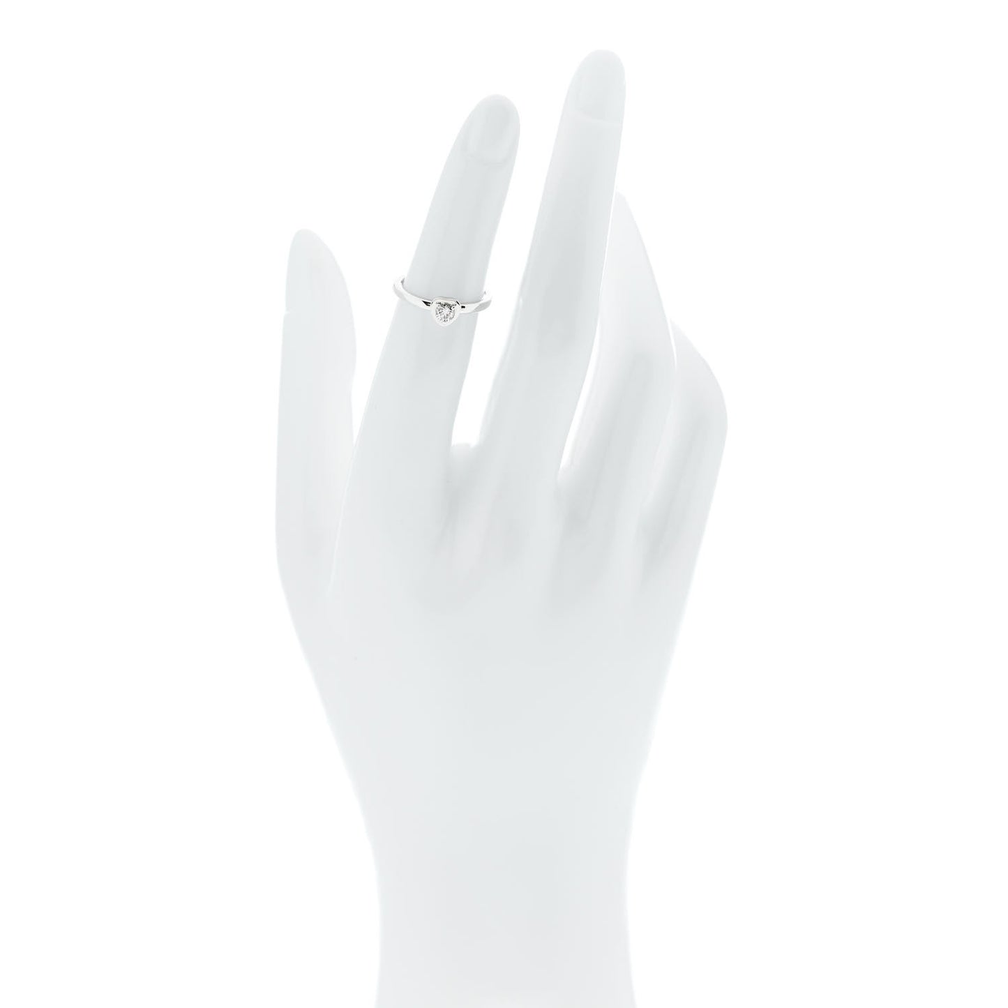 18K White Gold Diamond D'Amour Heart Ring 47 4.25