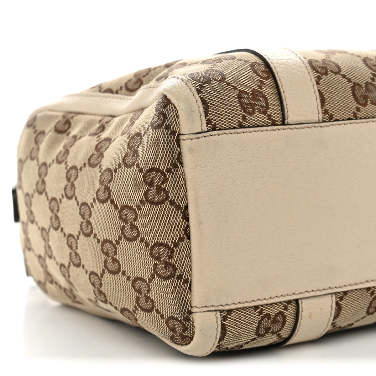 Monogram Small Abbey Boston Off White