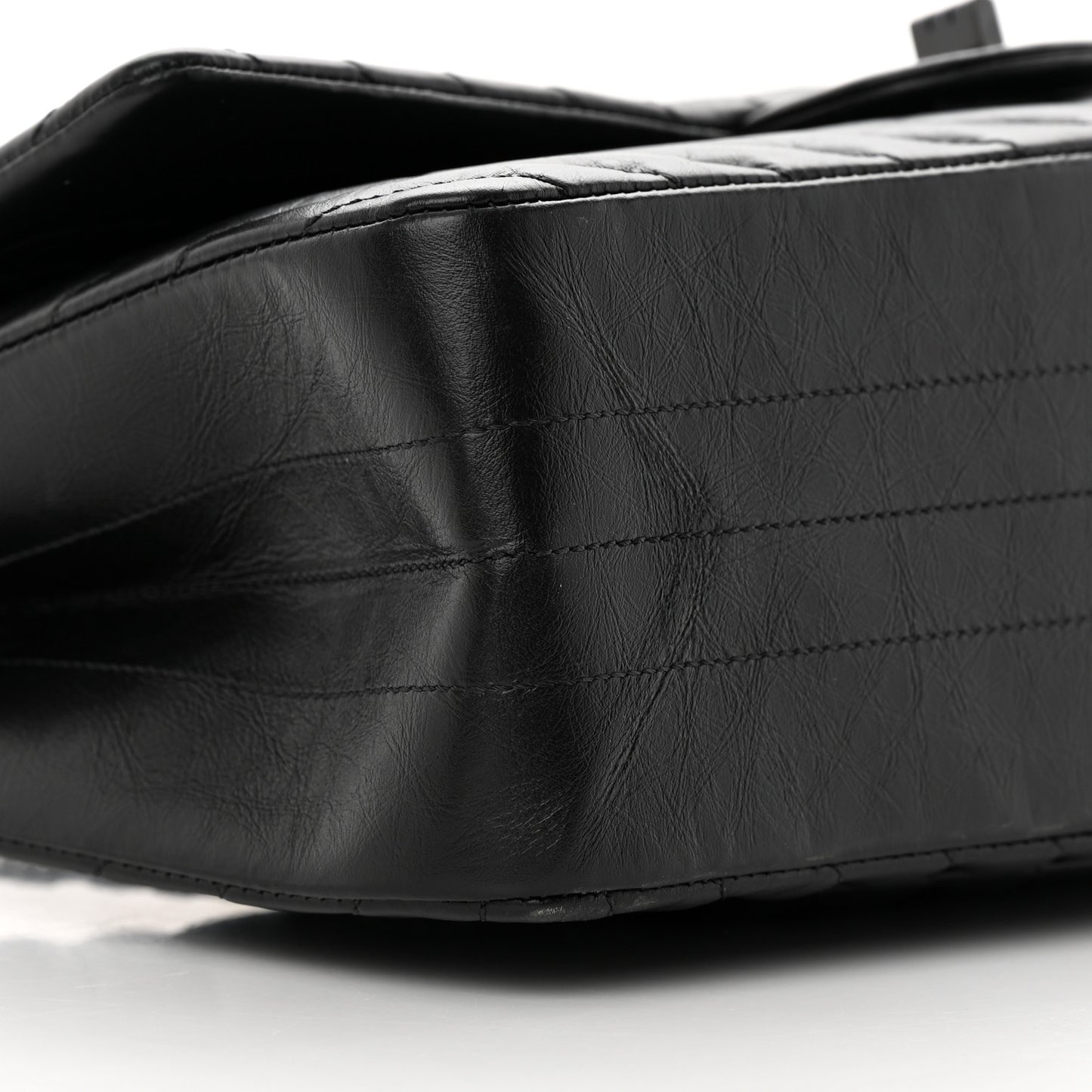 Aged Calfskin Chevron Quilted 2.55 Reissue 226 So Black