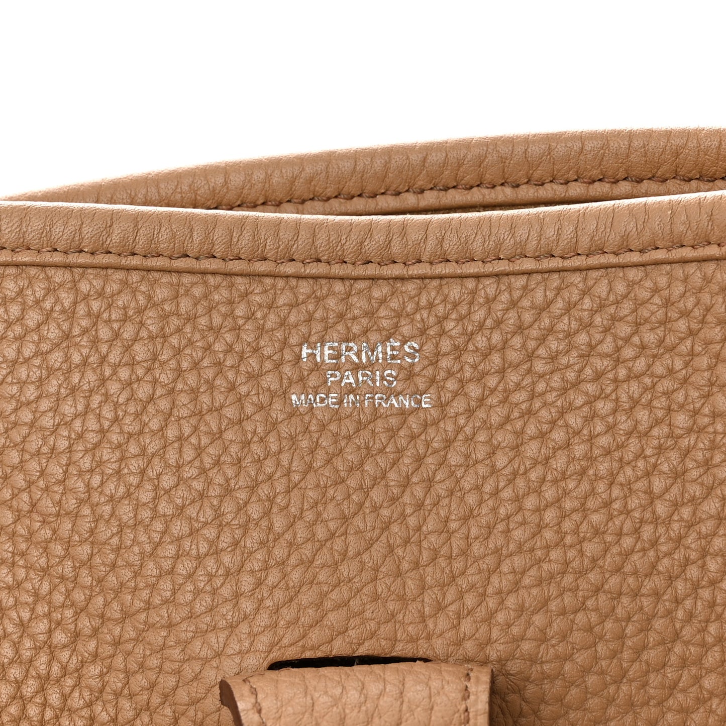 Taurillon Clemence Evelyne III GM Biscuit