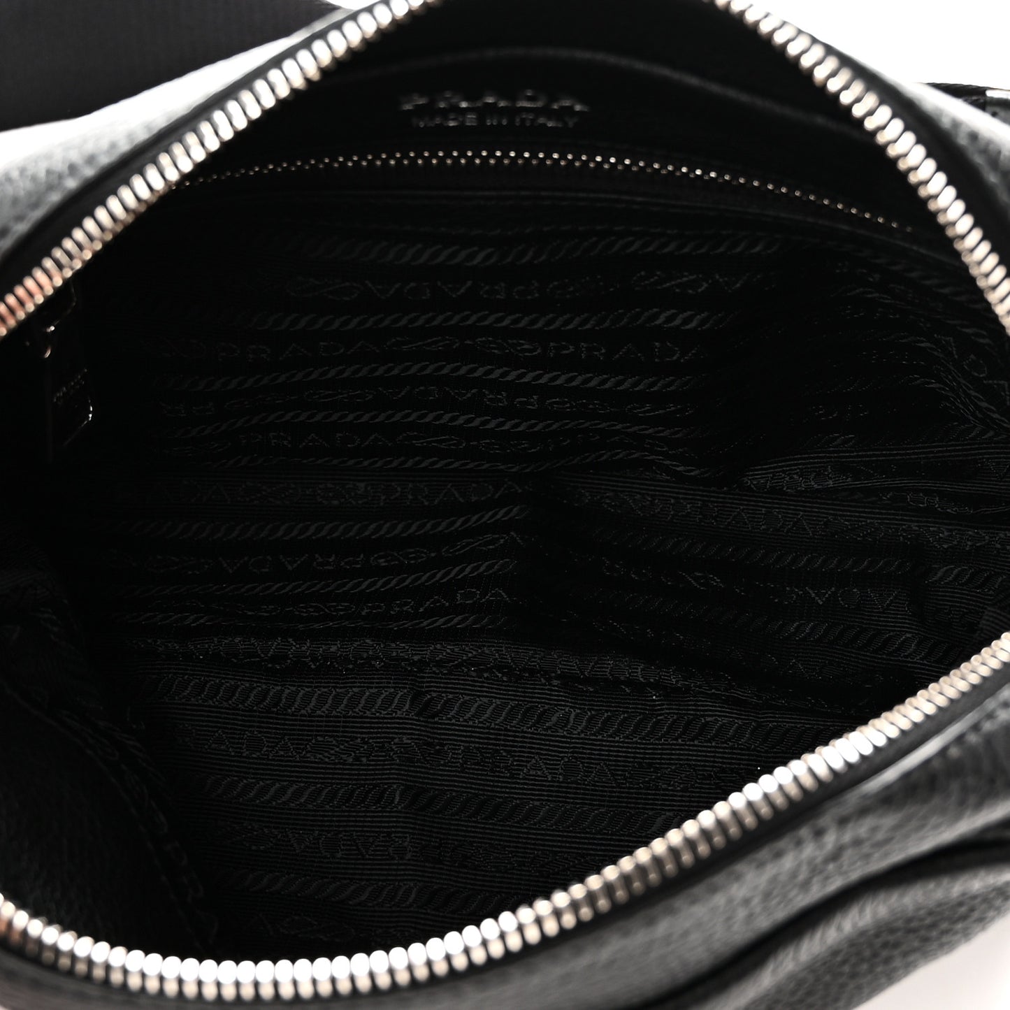 Vitello Daino Soft Crossbody Black