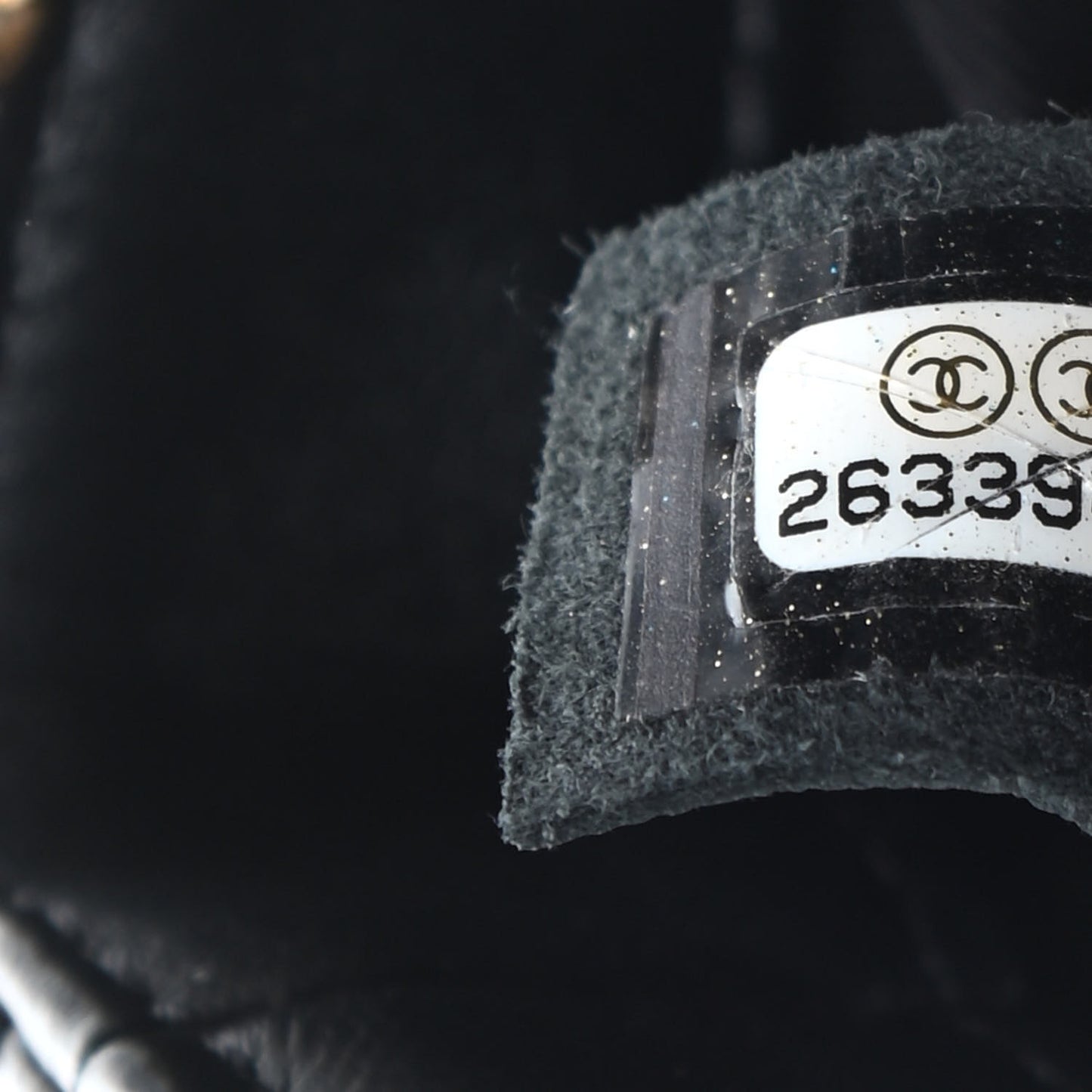 Glazed Calfskin Chevron Quilted Small Hampton Flap Black