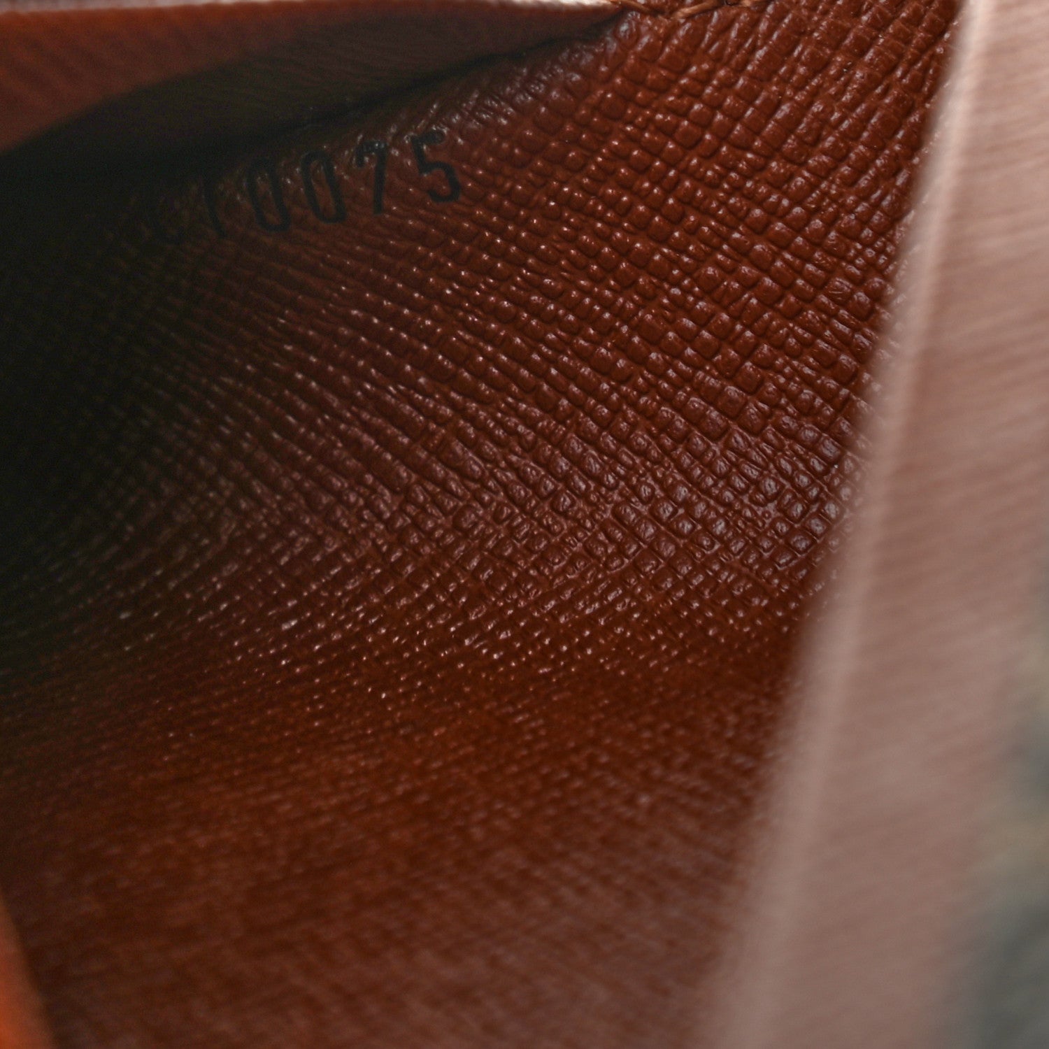Louis Vuitton Monogram Porte-Monnaie Billets Tresor Wallet 7 of 7