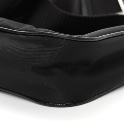 Prada Nylon Re-Edition 2005 Shoulder Bag Black 11 of 13