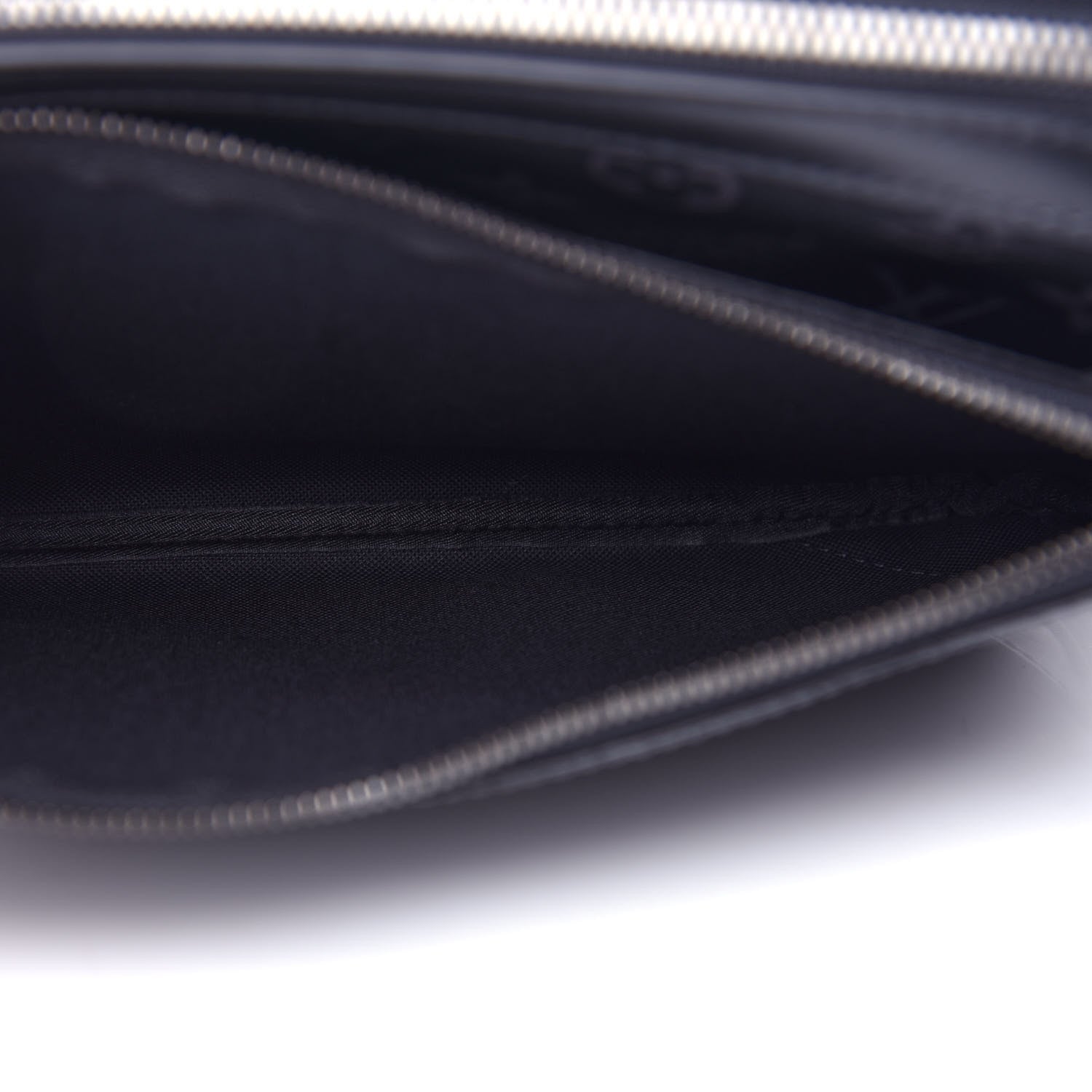 Louis Vuitton Reverse Monogram Eclipse Trio Messenger 7 of 11
