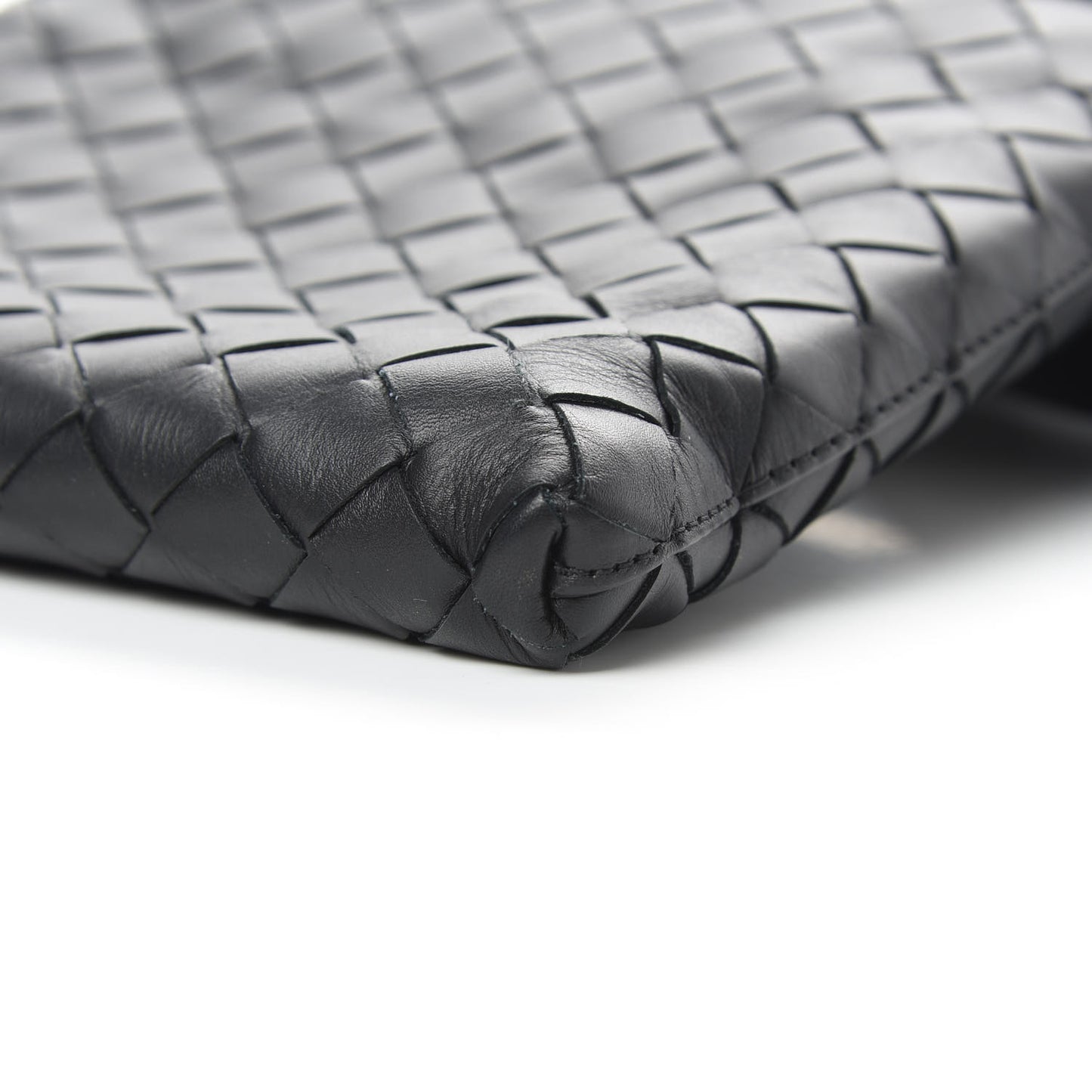 Nappa Intrecciato Messenger Black