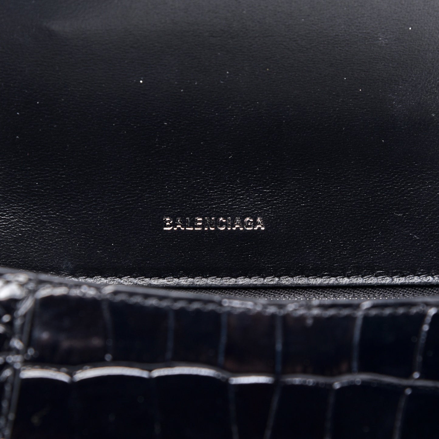 Shiny Calfskin Monochrome Crocodile Embossed Small Hourglass Top Handle Bag Black