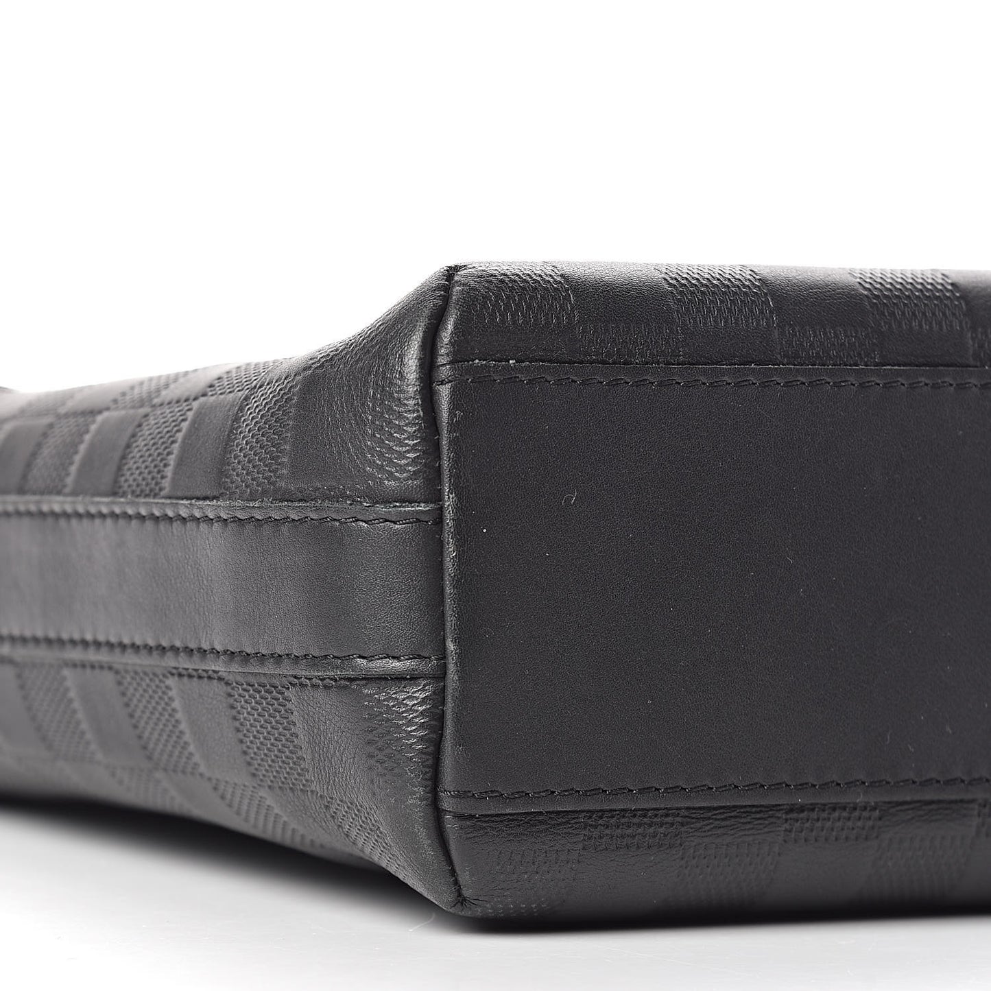 Damier Infini Calypso MM Black