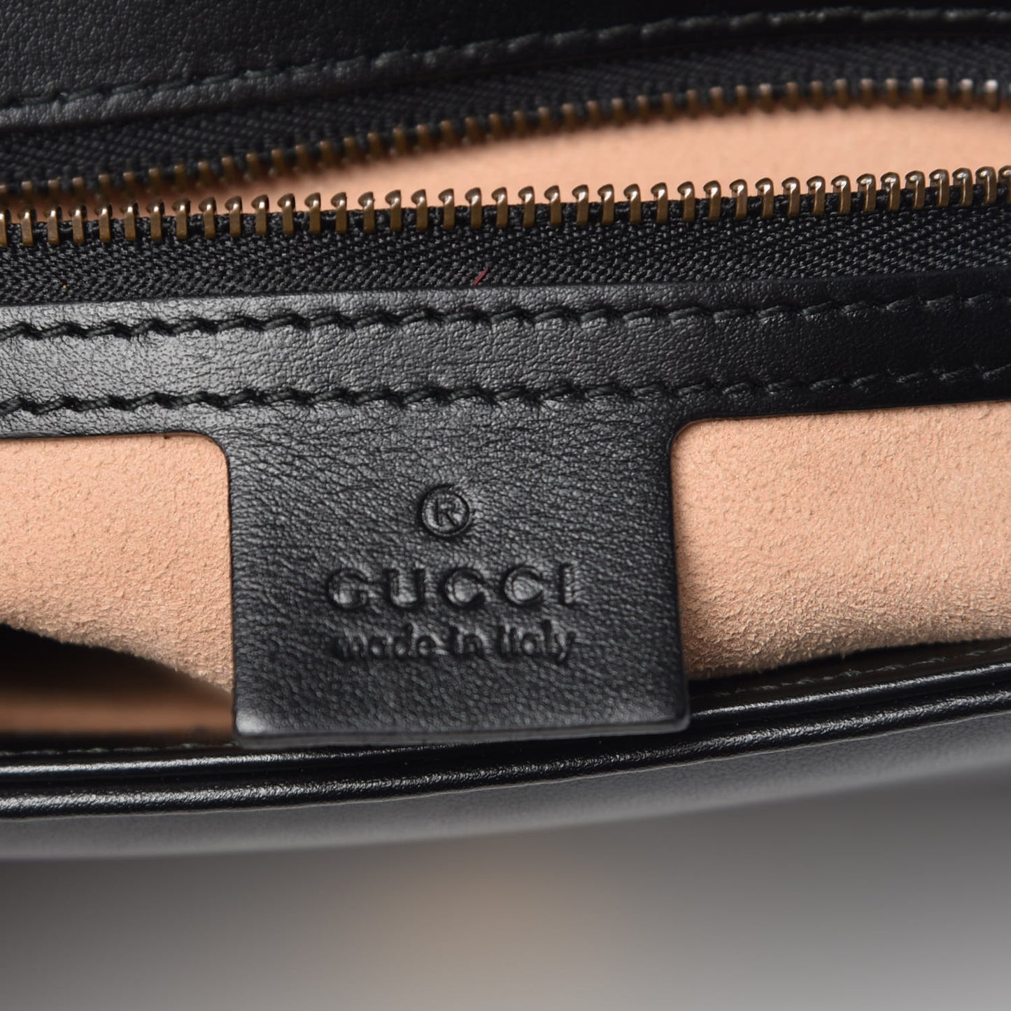 Calfskin Matelasse Small GG Marmont Top Handle Shoulder Bag Black