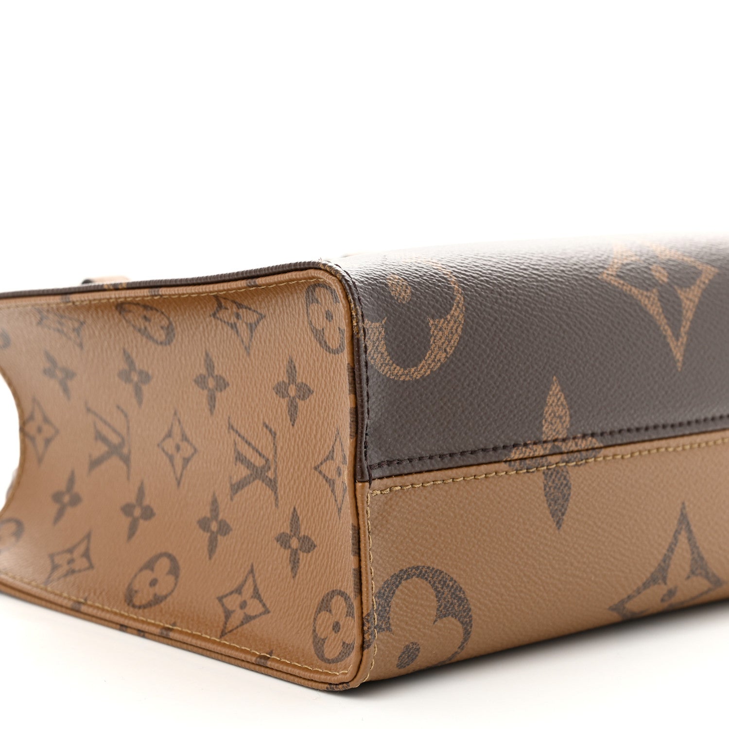 Louis Vuitton Reverse Monogram Giant Onthego PM 8 of 9