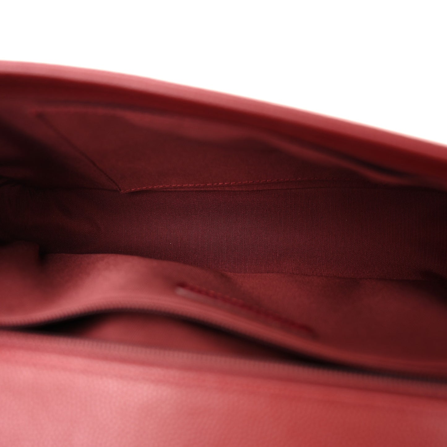 Caviar Chevron Quilted New Medium Boy Flap Red