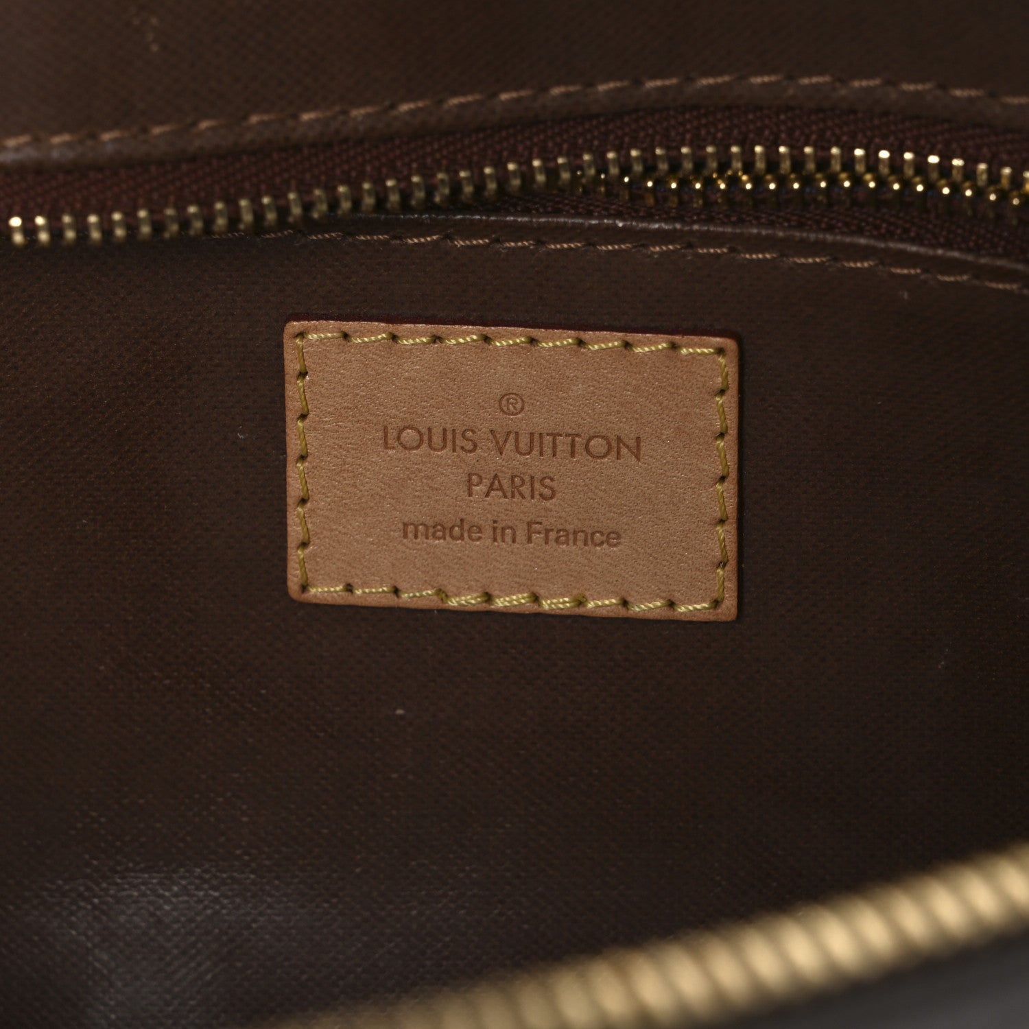 Louis Vuitton Monogram Toiletry Bag 25 6 of 7