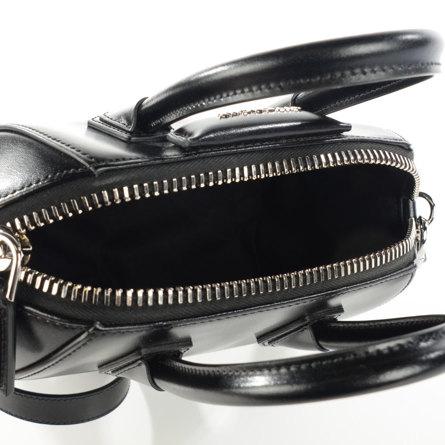 Shiny Lord Calfskin Mini Antigona Black