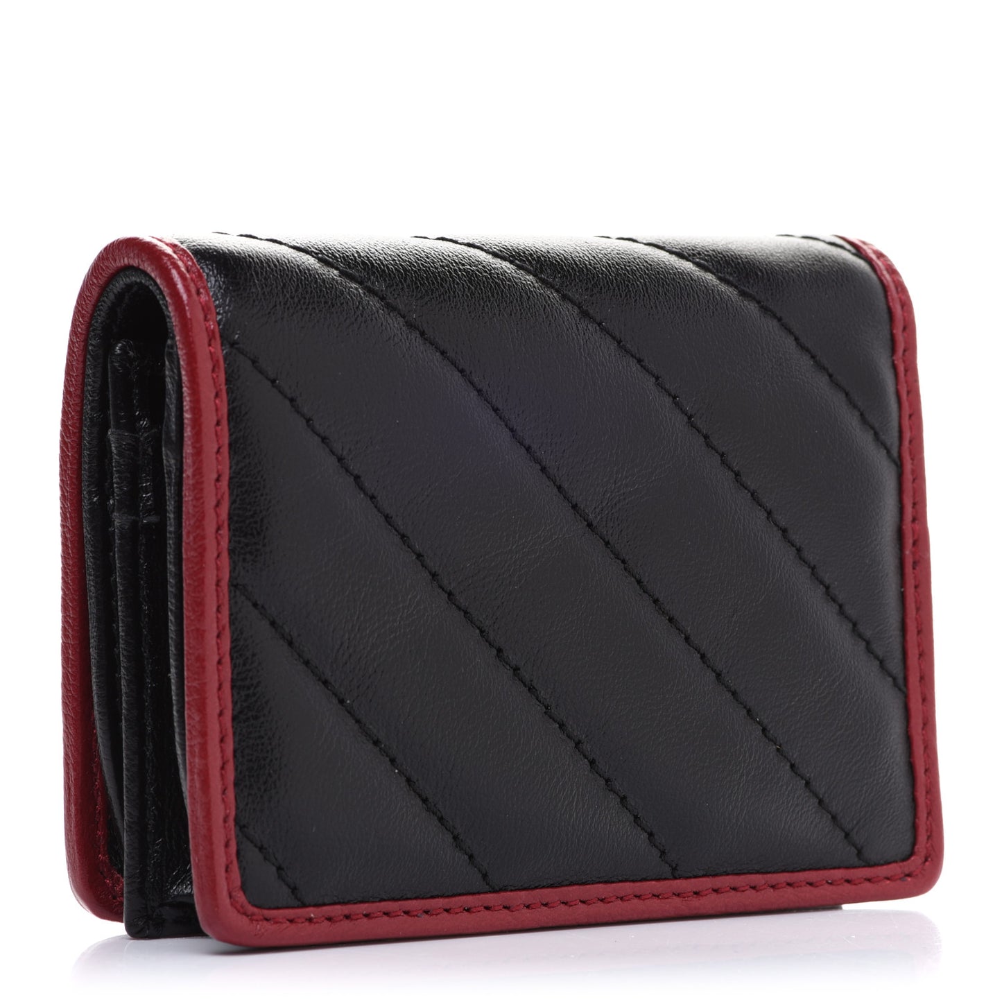 Vintage Effect Calfskin Matelasse Diagonal Torchon GG Marmont Card Case Wallet Black Romantic Cherry