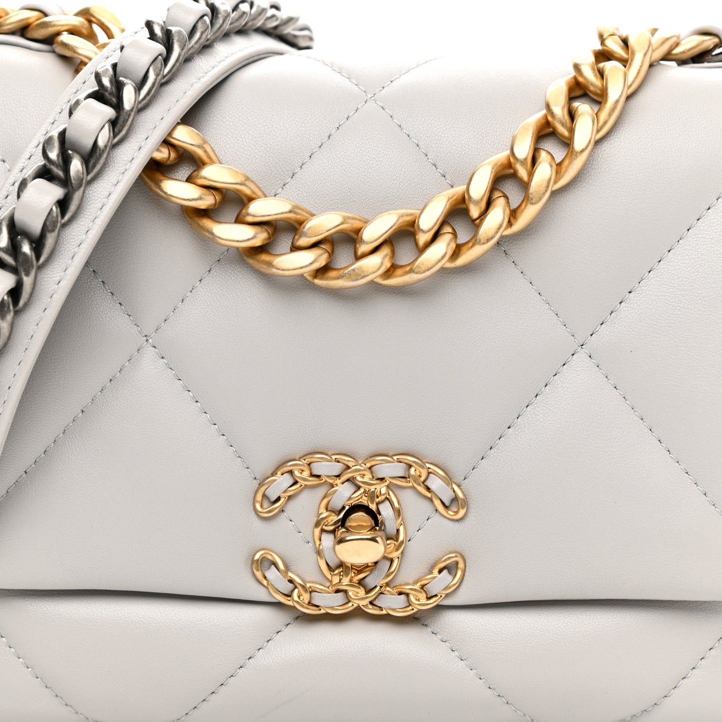 Lambskin Quilted Medium Chanel 19 Flap Grey