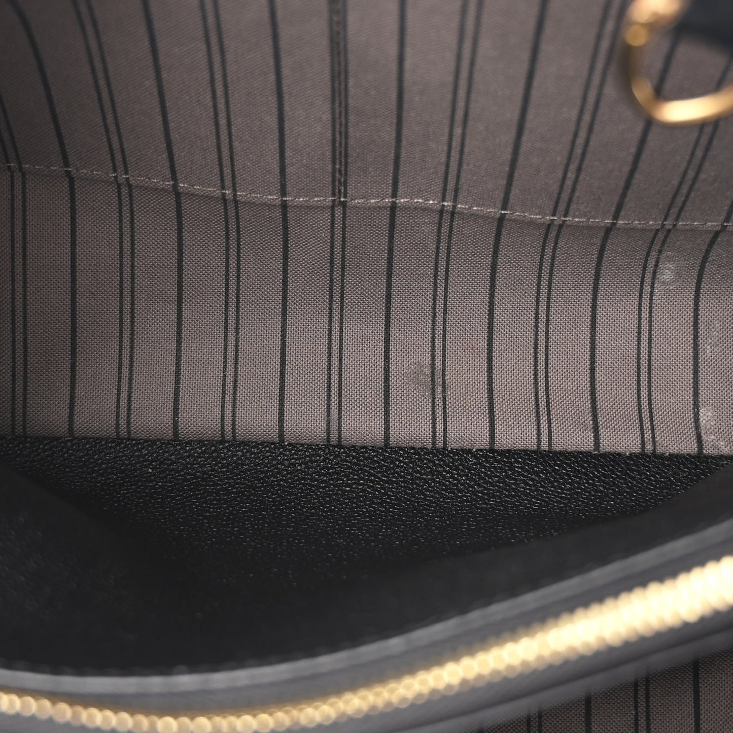 Empreinte Montaigne MM Black