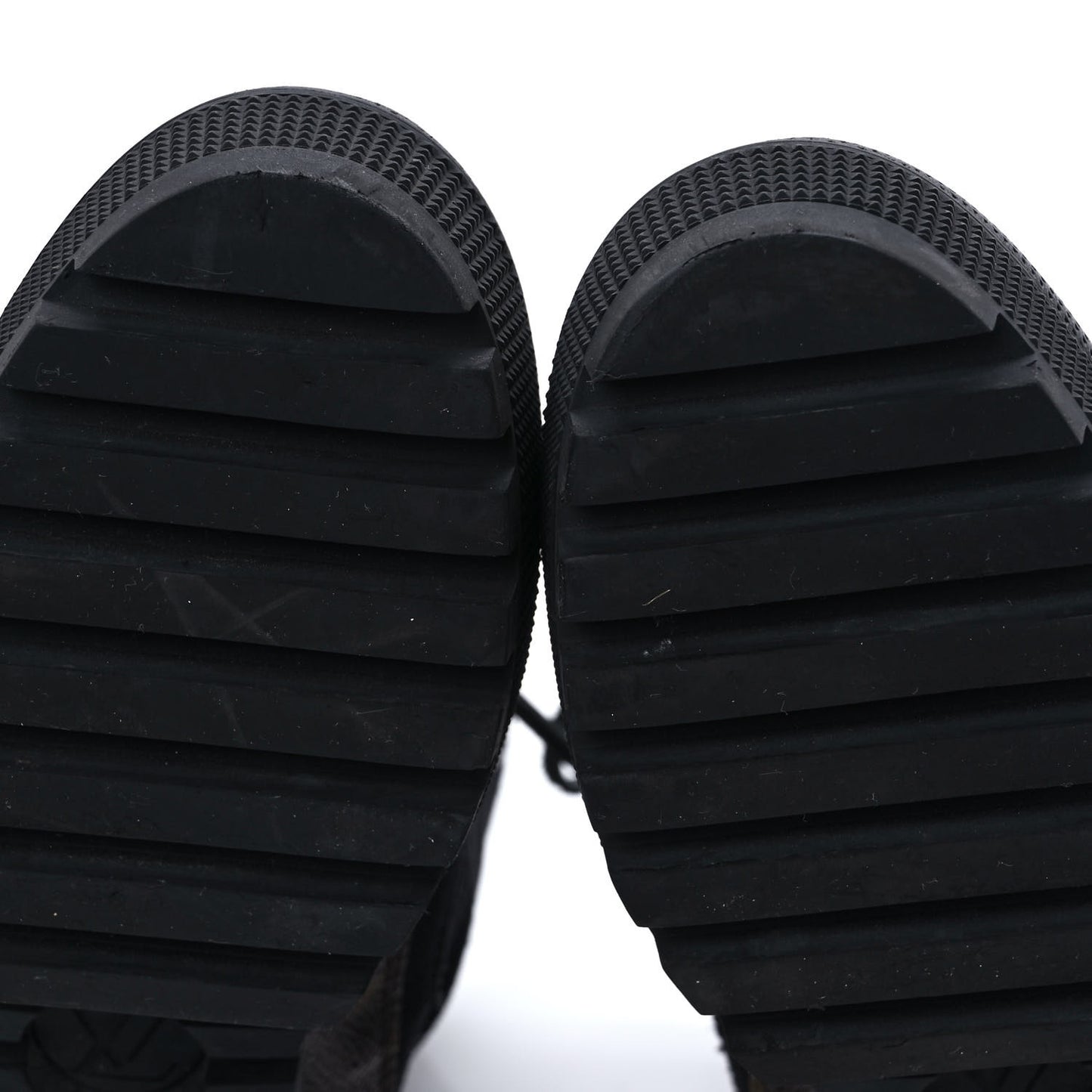 Suede Calfskin Monogram Laureate Platform Desert Boots 40 Black