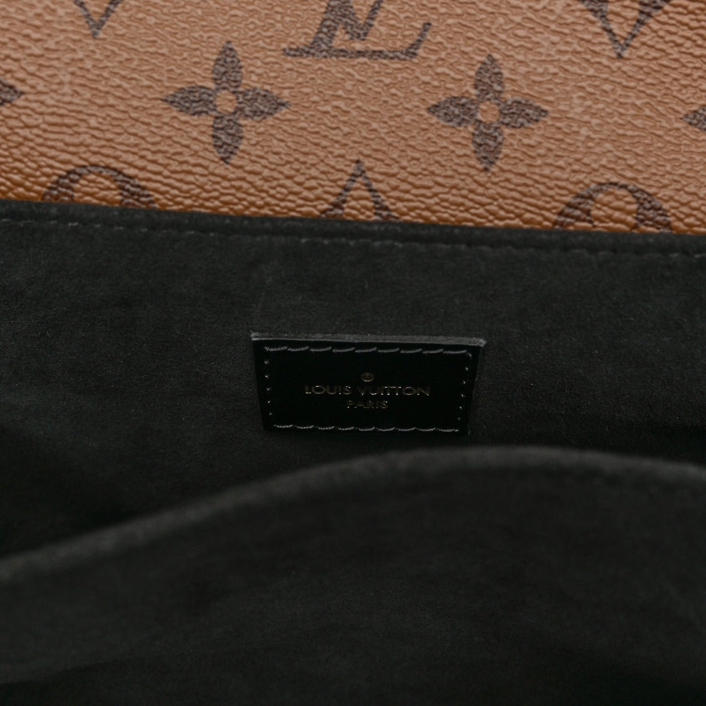Reverse Monogram Pochette Metis