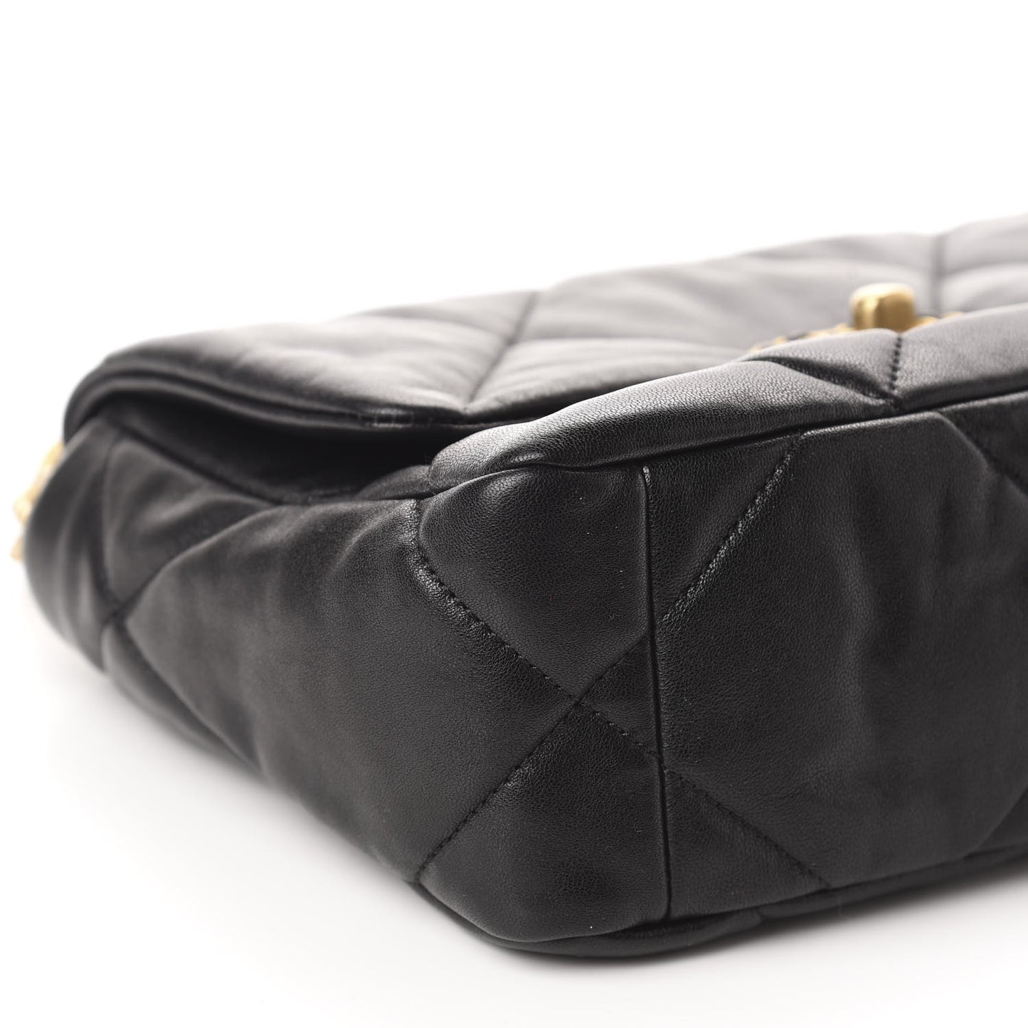 Lambskin Quilted Medium 19 Flap Black