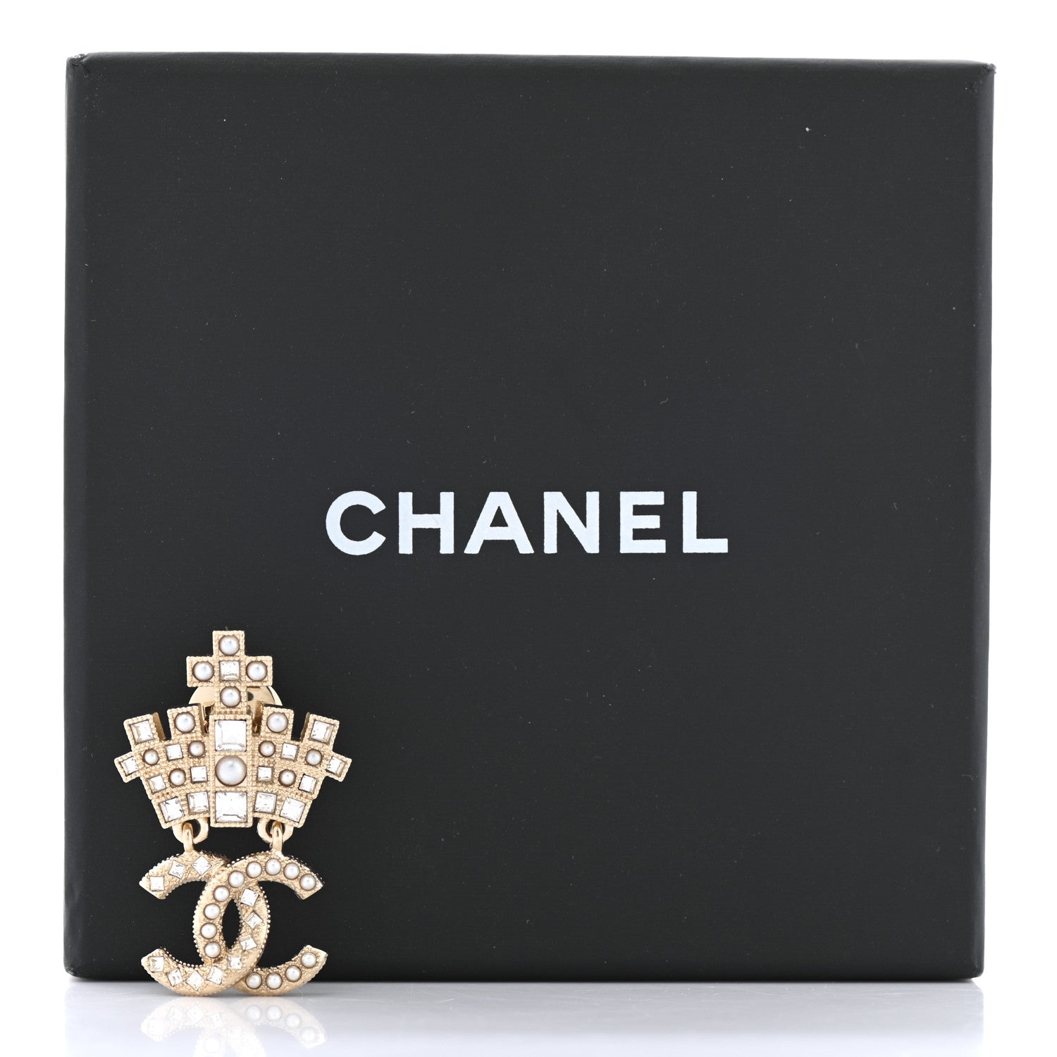Chanel Pearl Crystal CC Crown Brooch Gold 5 of 5