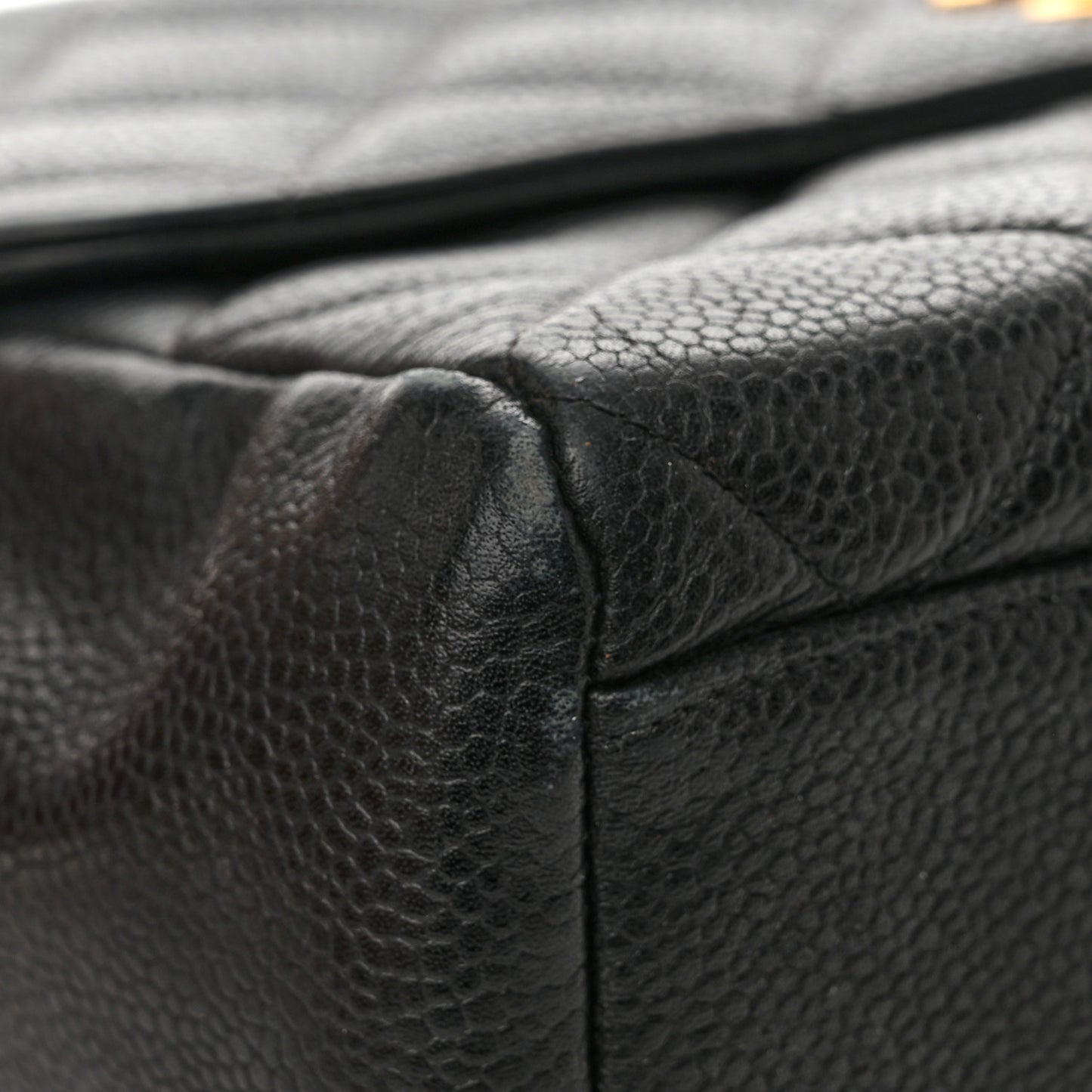 Caviar Quilted Medium Single Flap Black
