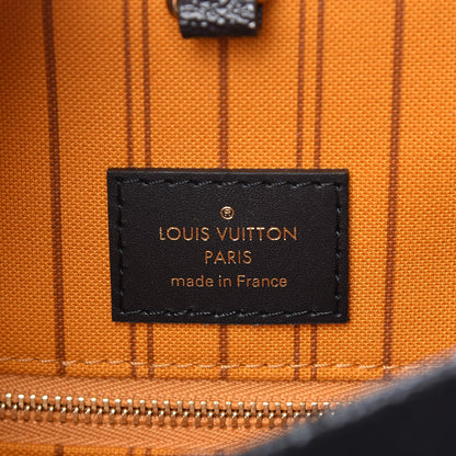 Louis Vuitton Monogram Giant Jungle Onthego GM Black 7 of 10