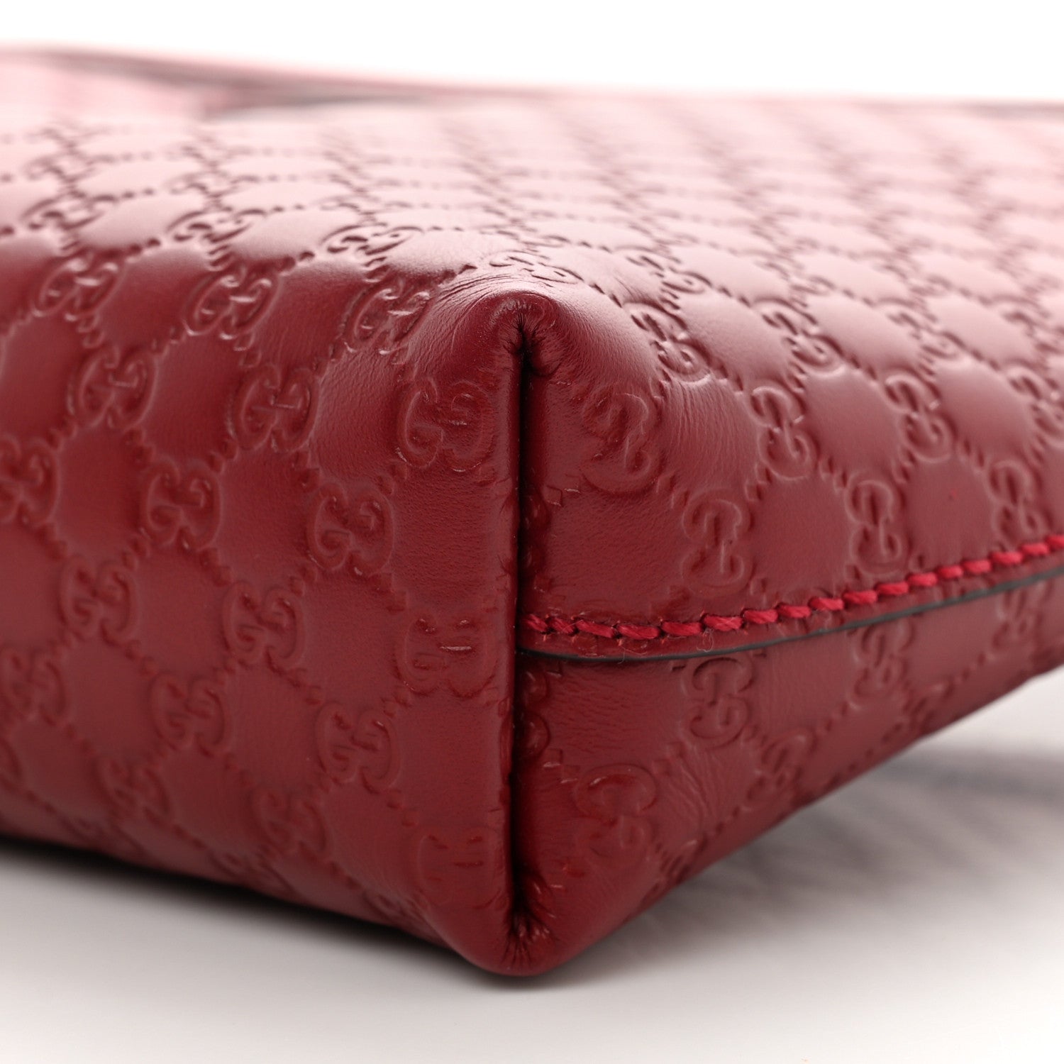 Gucci Microguccissima Flat Crossbody Red 9 of 9