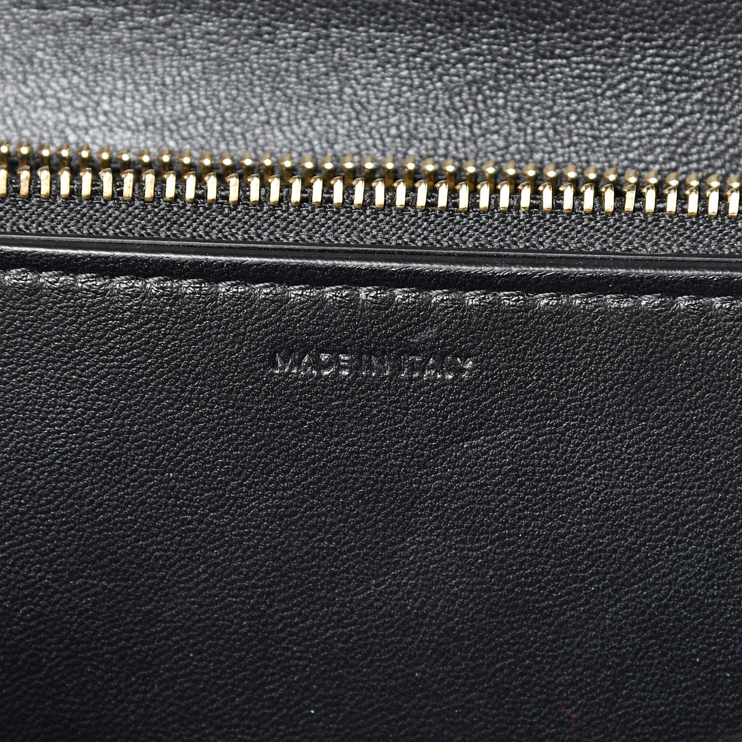Box Calfskin Medium Classic Box Flap Bag Black