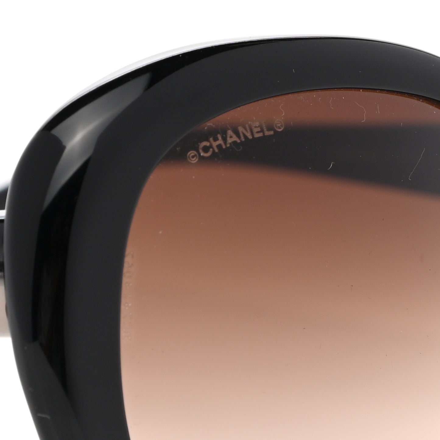 Signature Oval Sunglasses 5312 Black