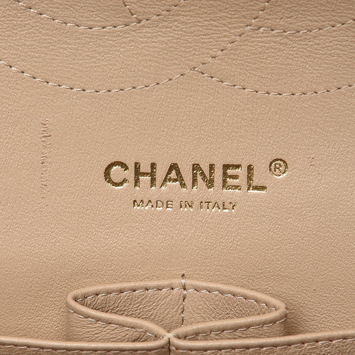 Caviar Quilted Jumbo Double Flap Beige Clair