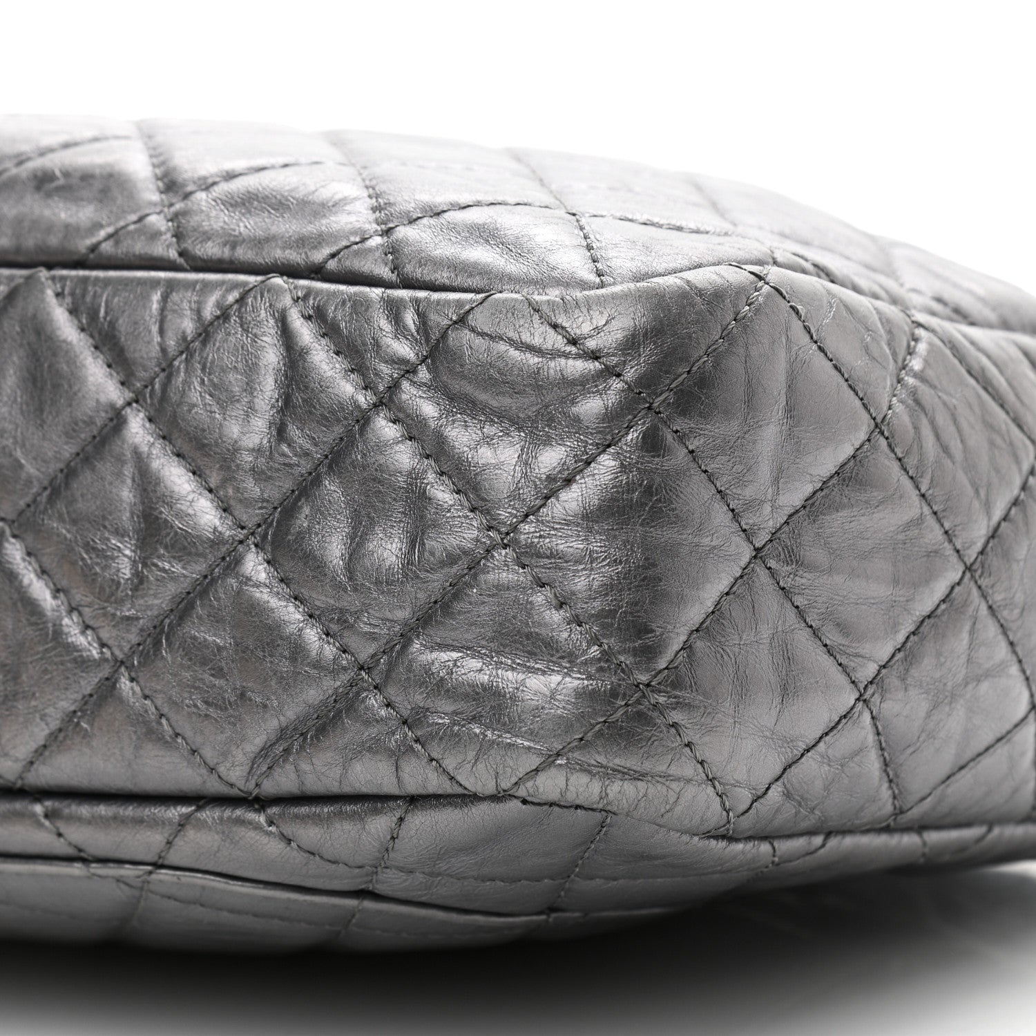 Chanel Metallic Aged Calfskin Quilted Large Reissue Camera Case Silver 10 of 12