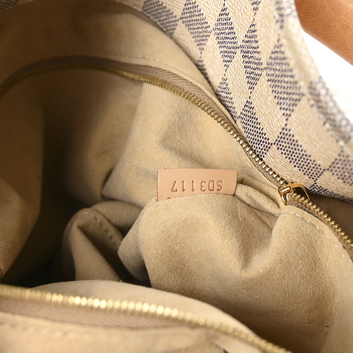 Louis Vuitton Damier Azur Artsy MM 8 of 11