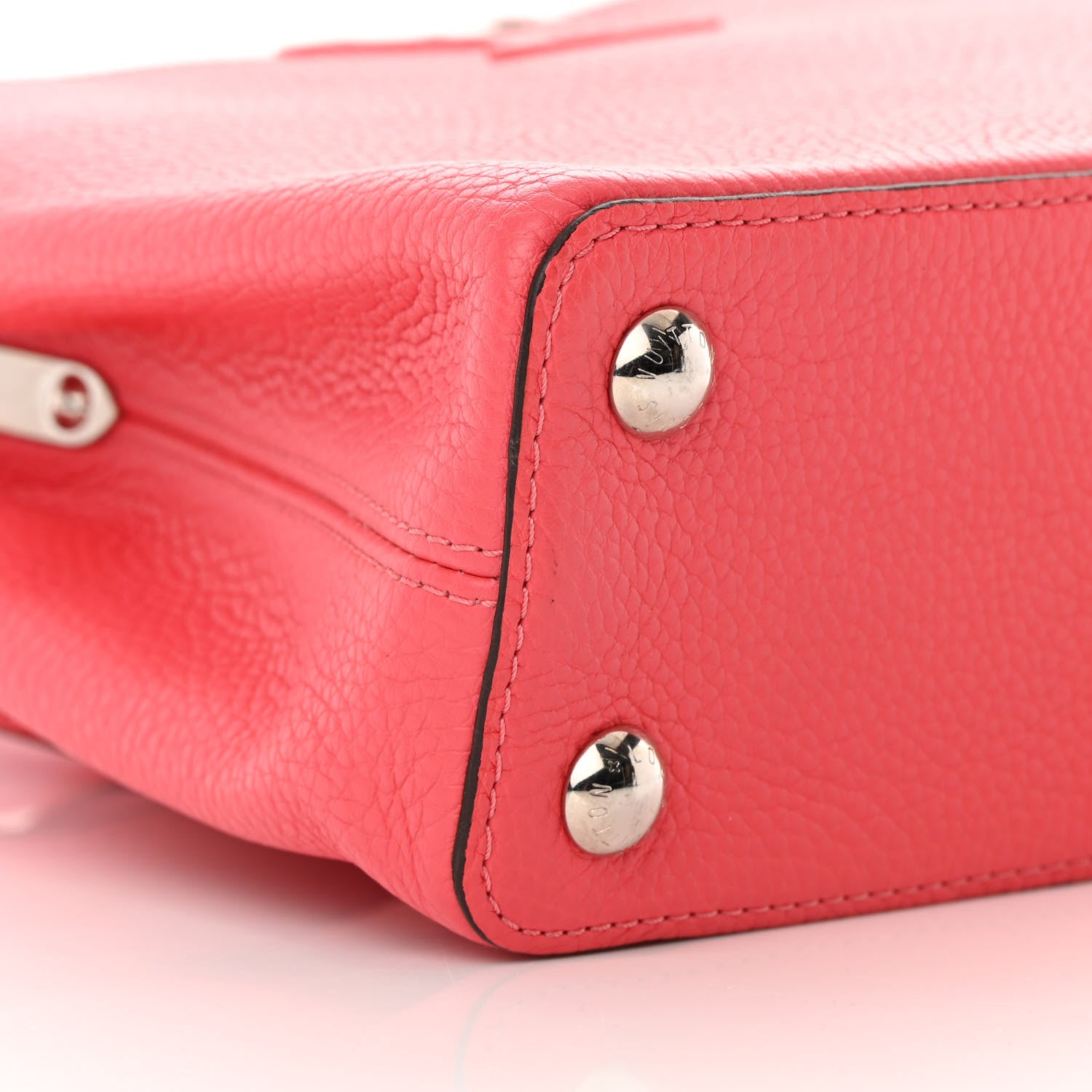 Louis Vuitton Taurillon Capucines BB Rose Litchi 8 of 17