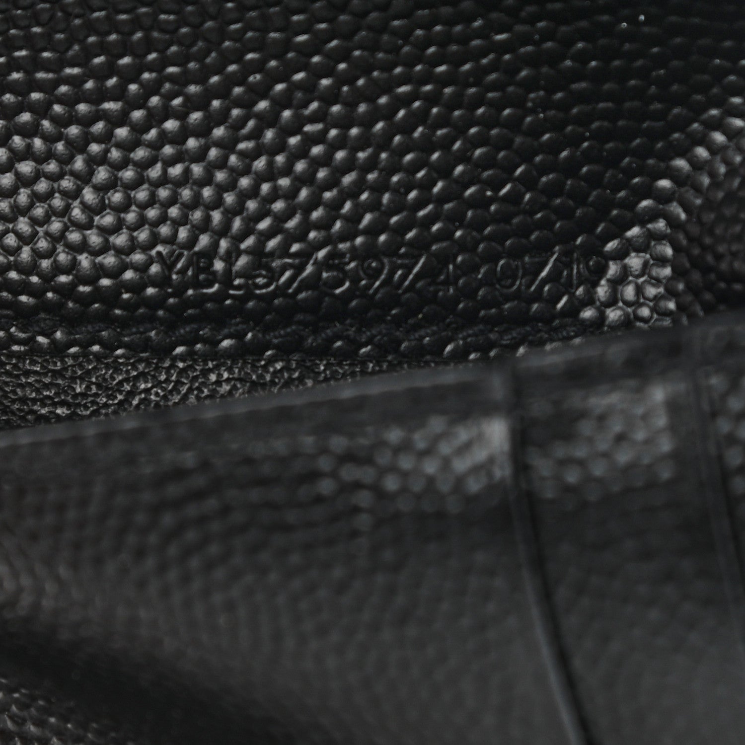 Saint Laurent Grain De Poudre Matelasse Chevron Monogram Zipped Two-Part Wallet Black 7 of 7