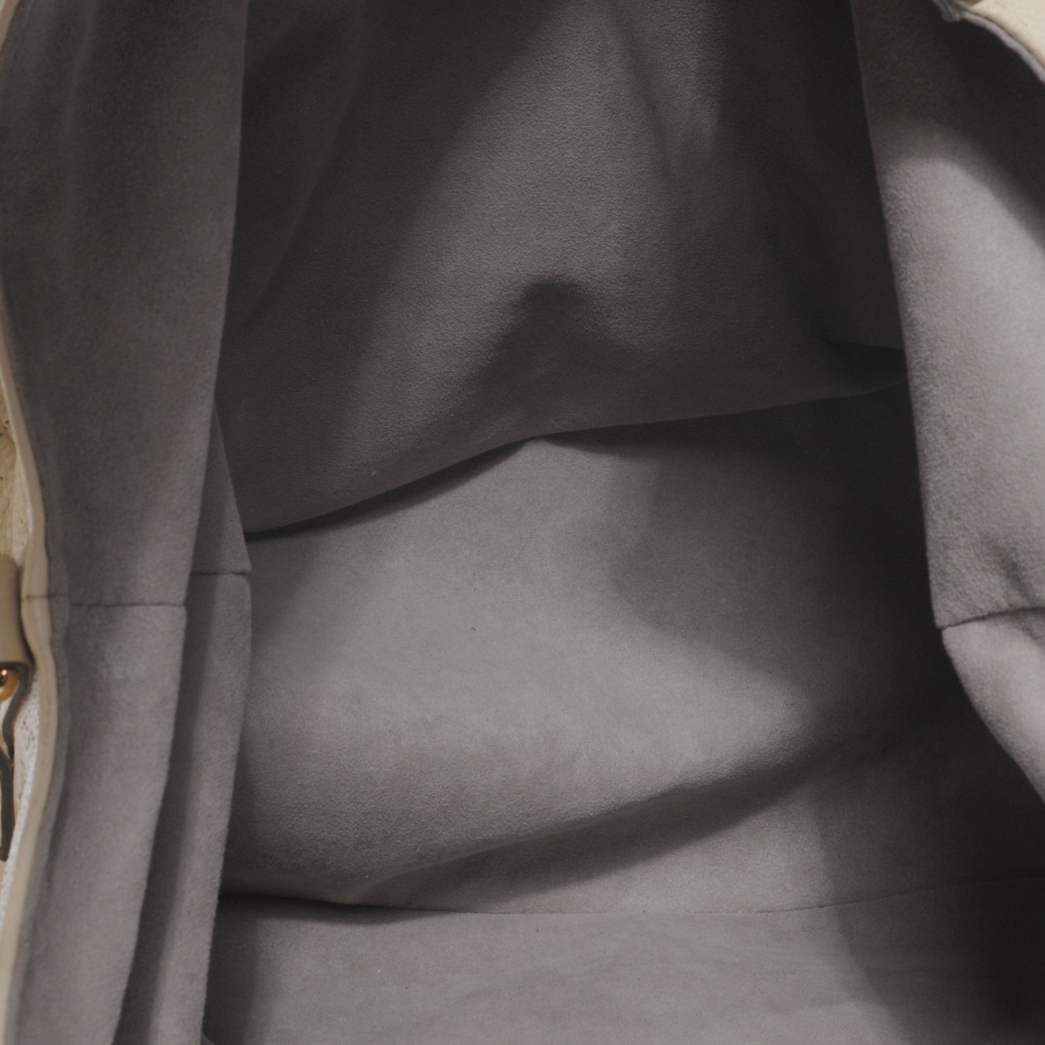 Louis Vuitton Mahina XL Ivory 5 of 7