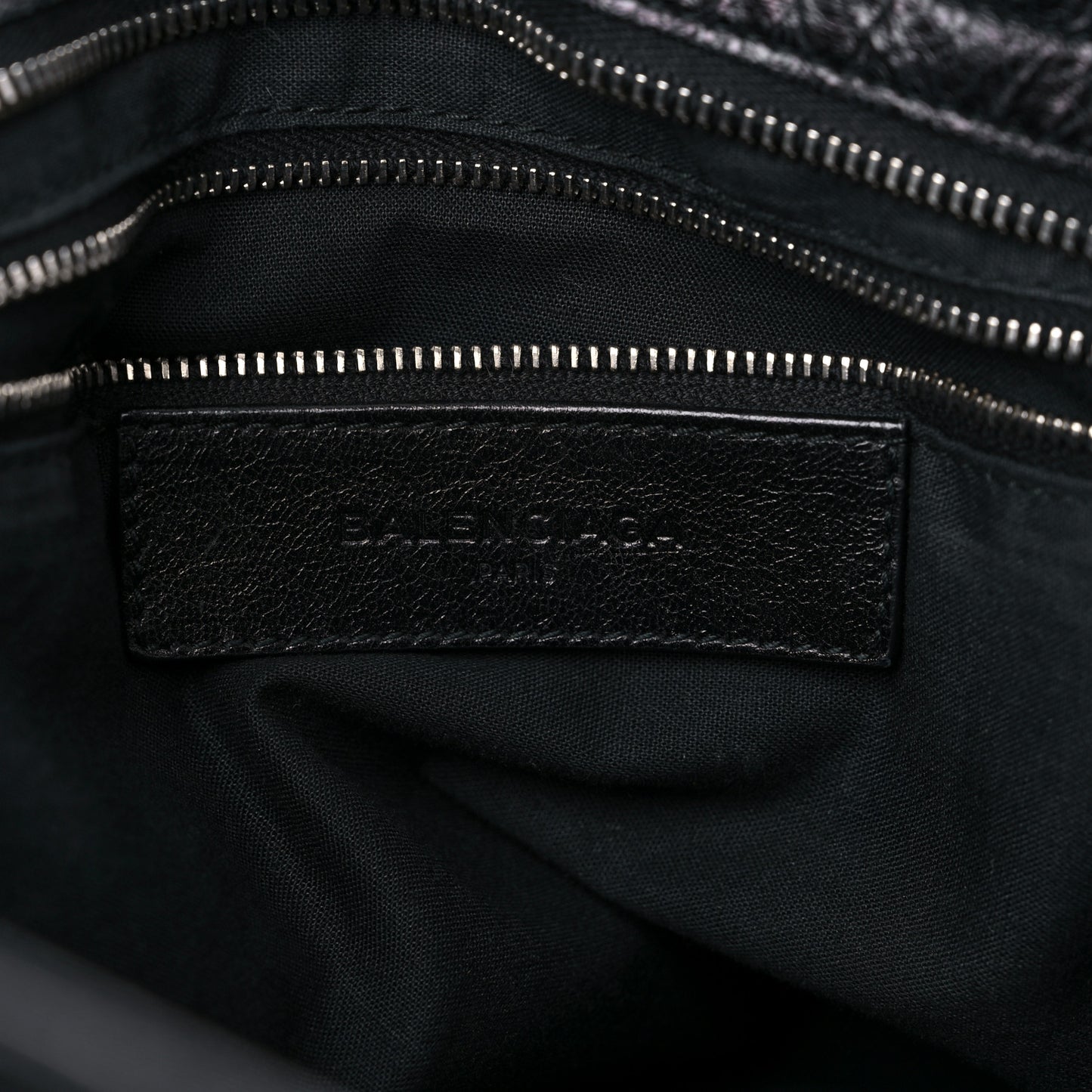 Agneau Giant 12 Silver Hardware City Black