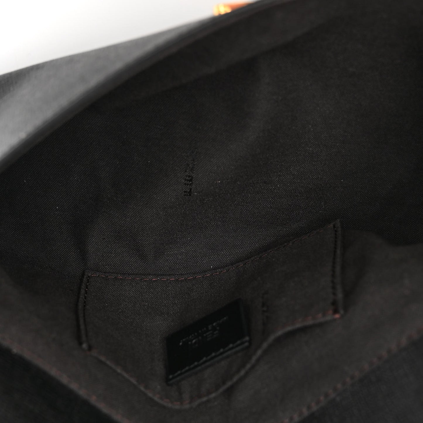 Vitello Elite Flap Crossbody Bag Black