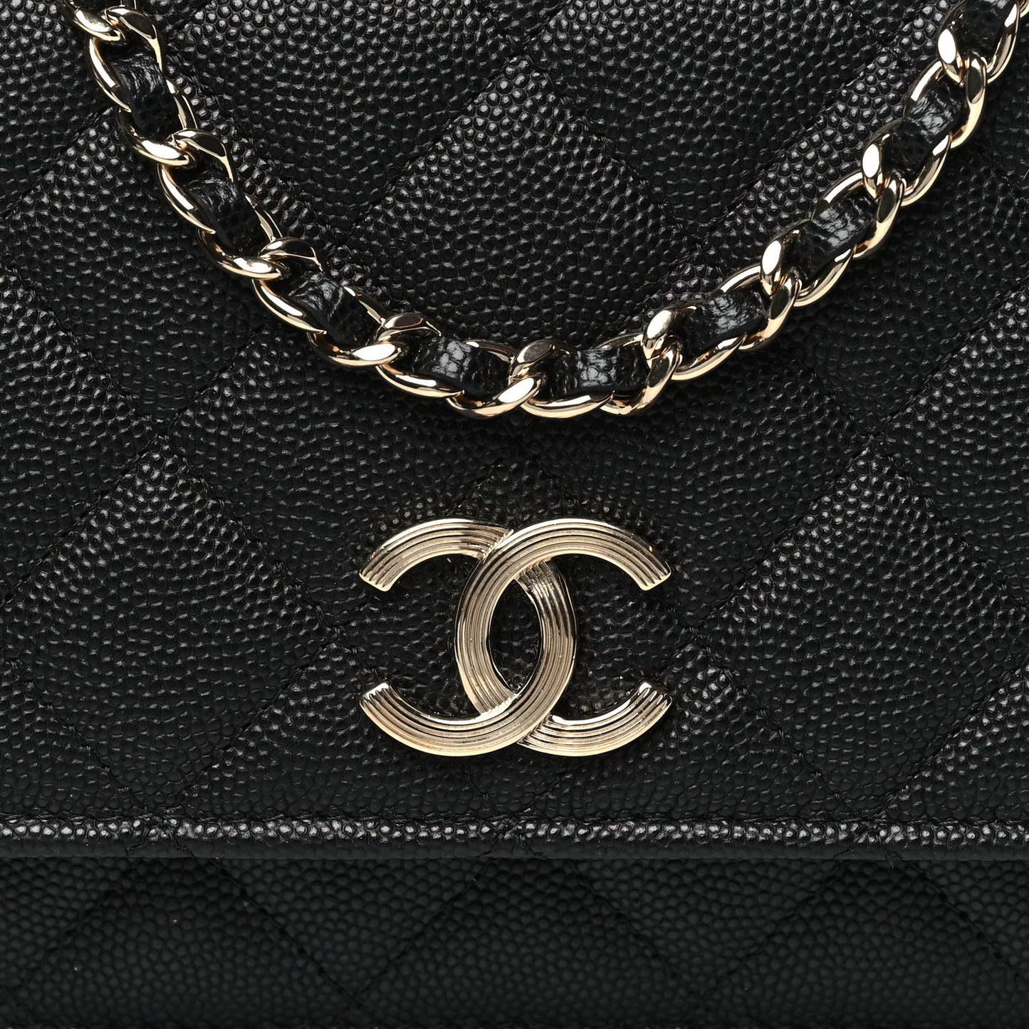 Caviar Quilted Striated CC Wallet On Chain WOC Black