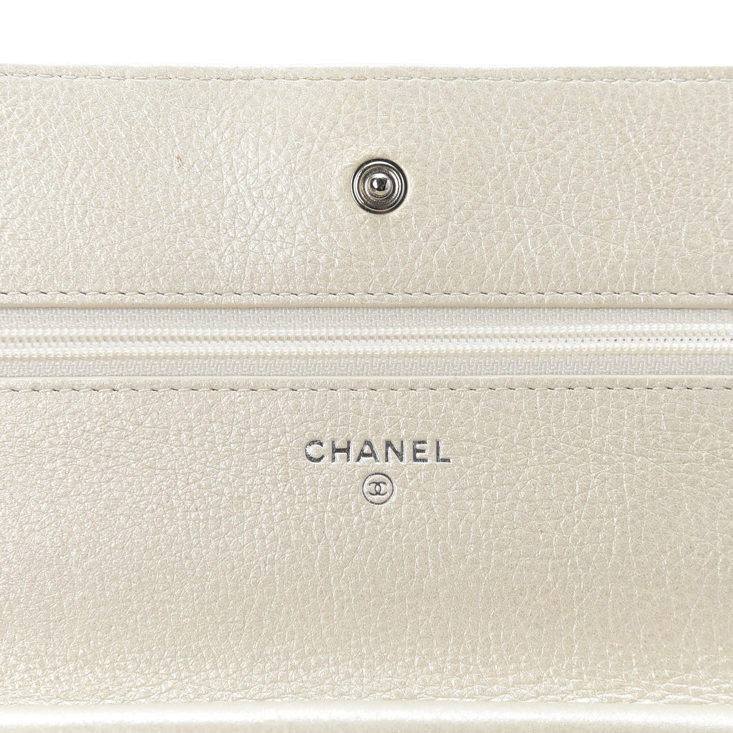 Metallic Calfskin Lucky Charms Casino 2.55 Reissue Wallet On Chain WOC Ivory