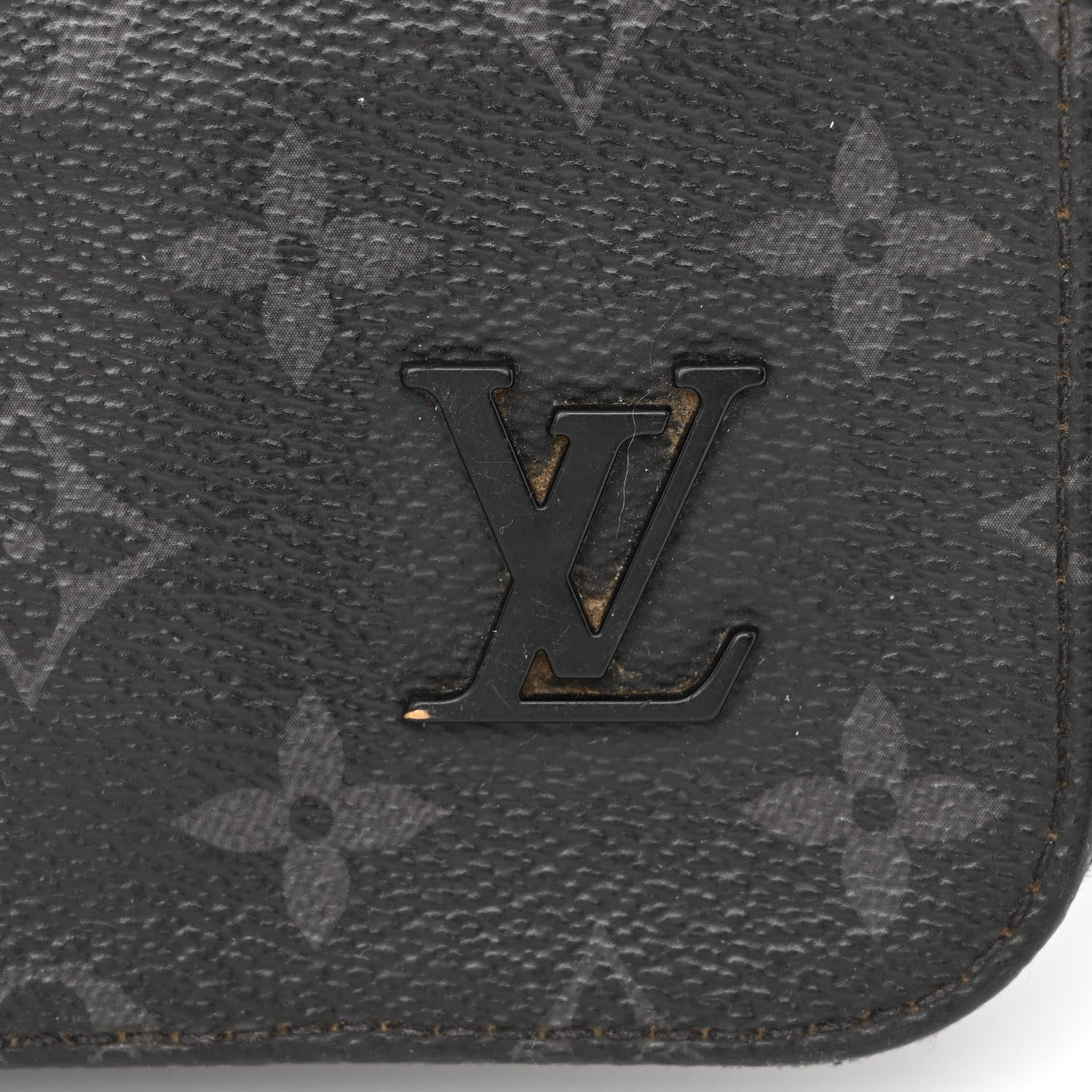 Louis Vuitton Monogram Eclipse District MM 12 of 12
