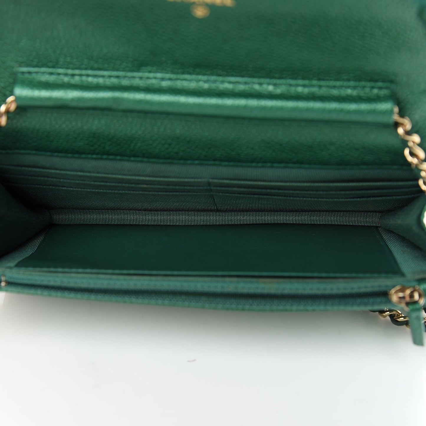 Metallic Caviar Quilted Wallet On Chain WOC Green