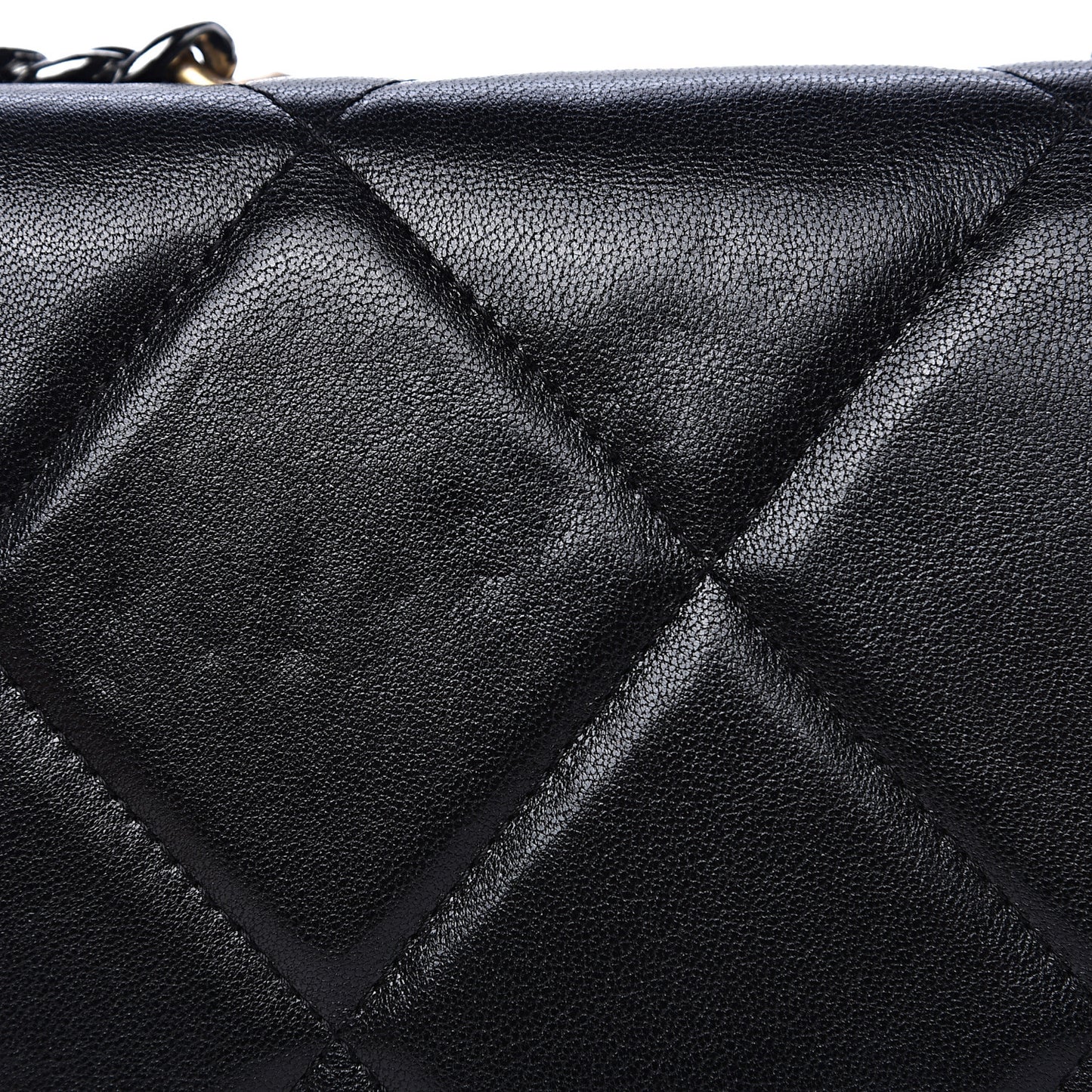 Goatskin Quilted 19 Wallet On Chain WOC Black