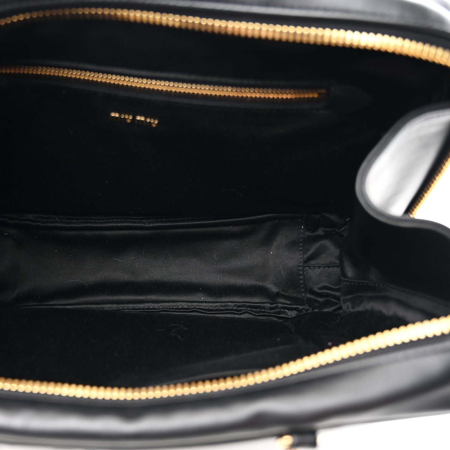 Softy Logo Embossed Chain Shoulder Bag Black