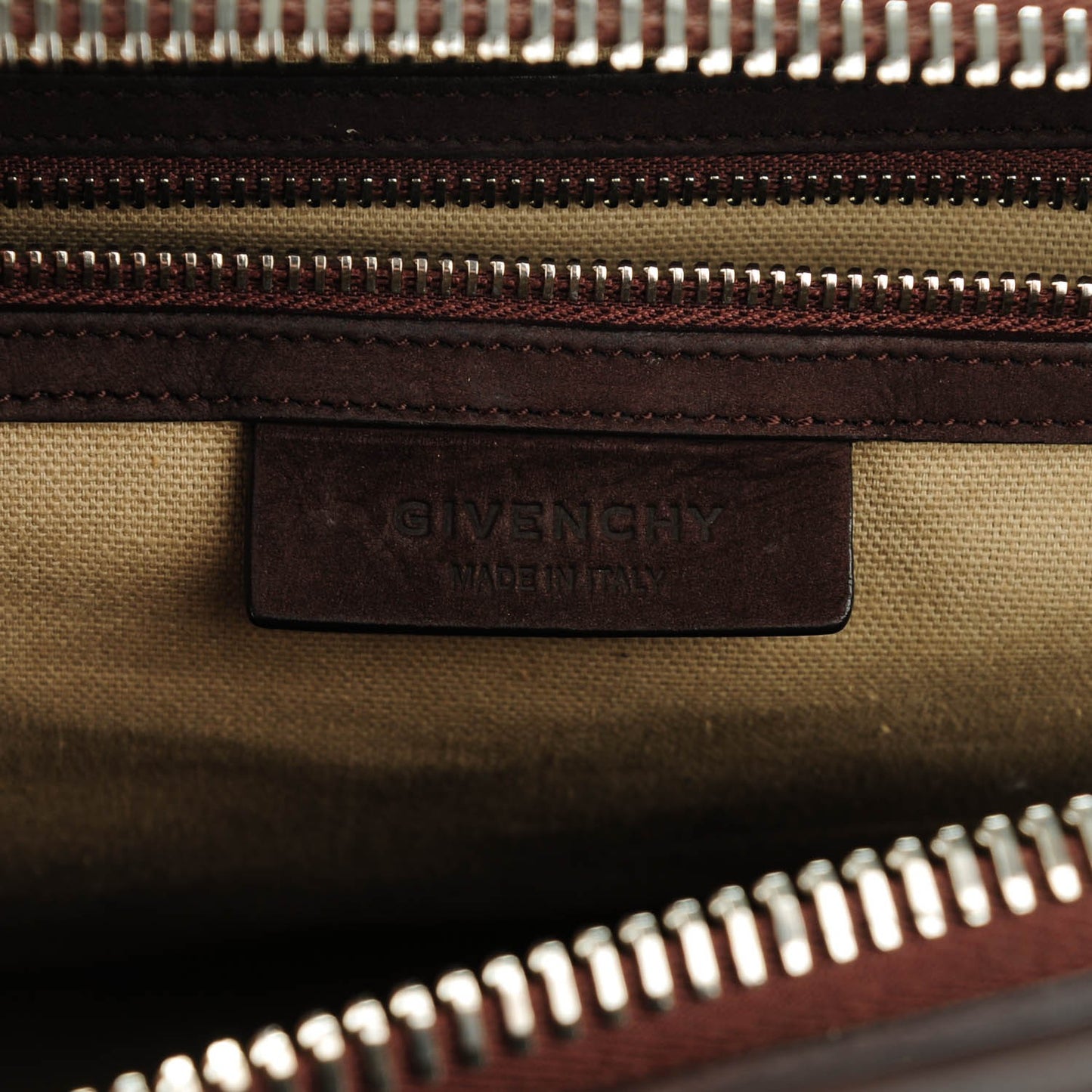 Nubuck Medium Antigona Chocolate