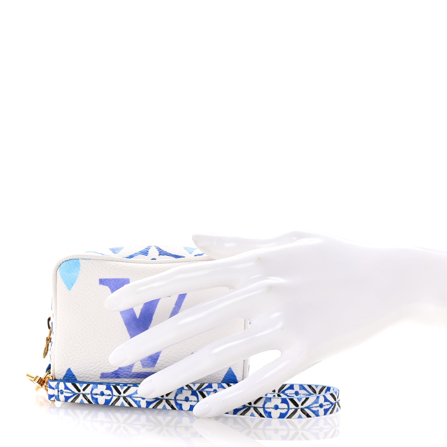 Louis Vuitton Monogram Giant By The Pool 2.0 Wapity Case Blue 2 of 6
