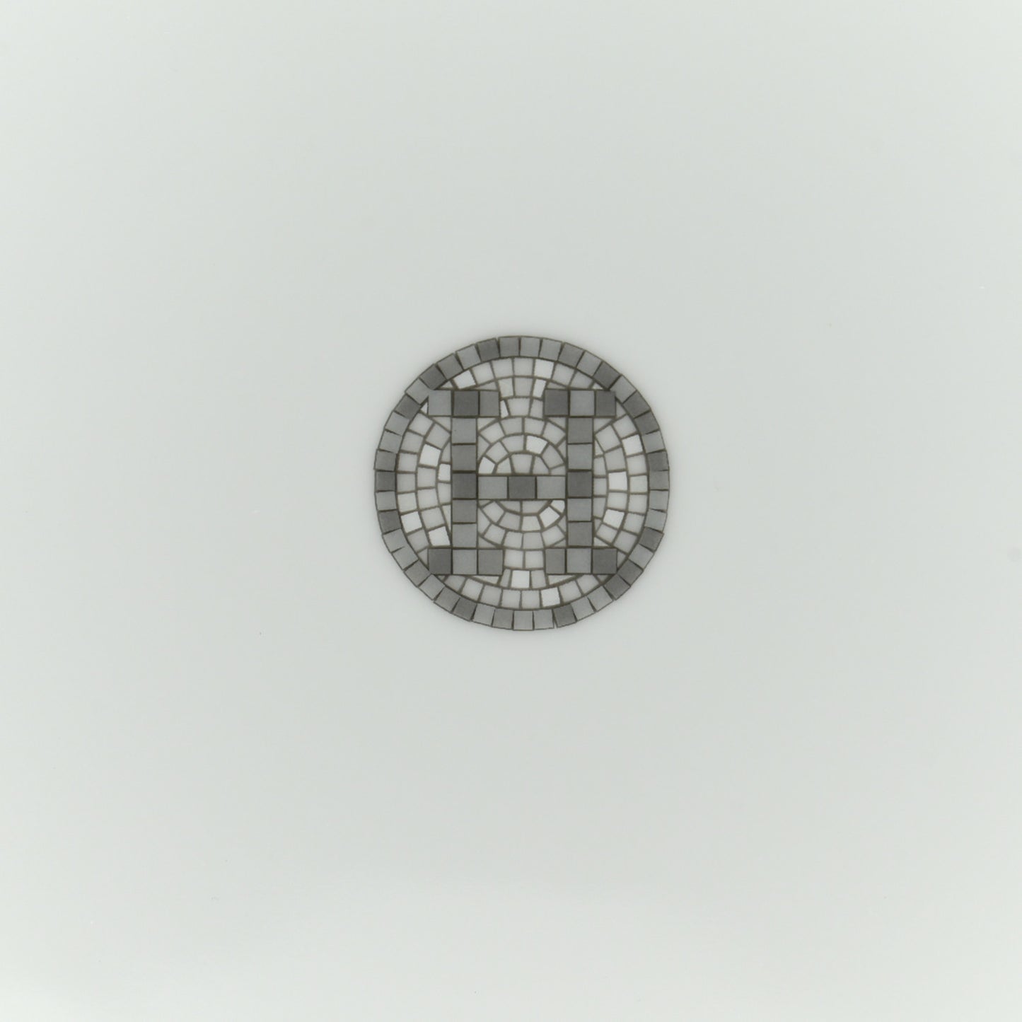 Porcelain Mosaique Au 24 Platine Presentation Plate Set of 2