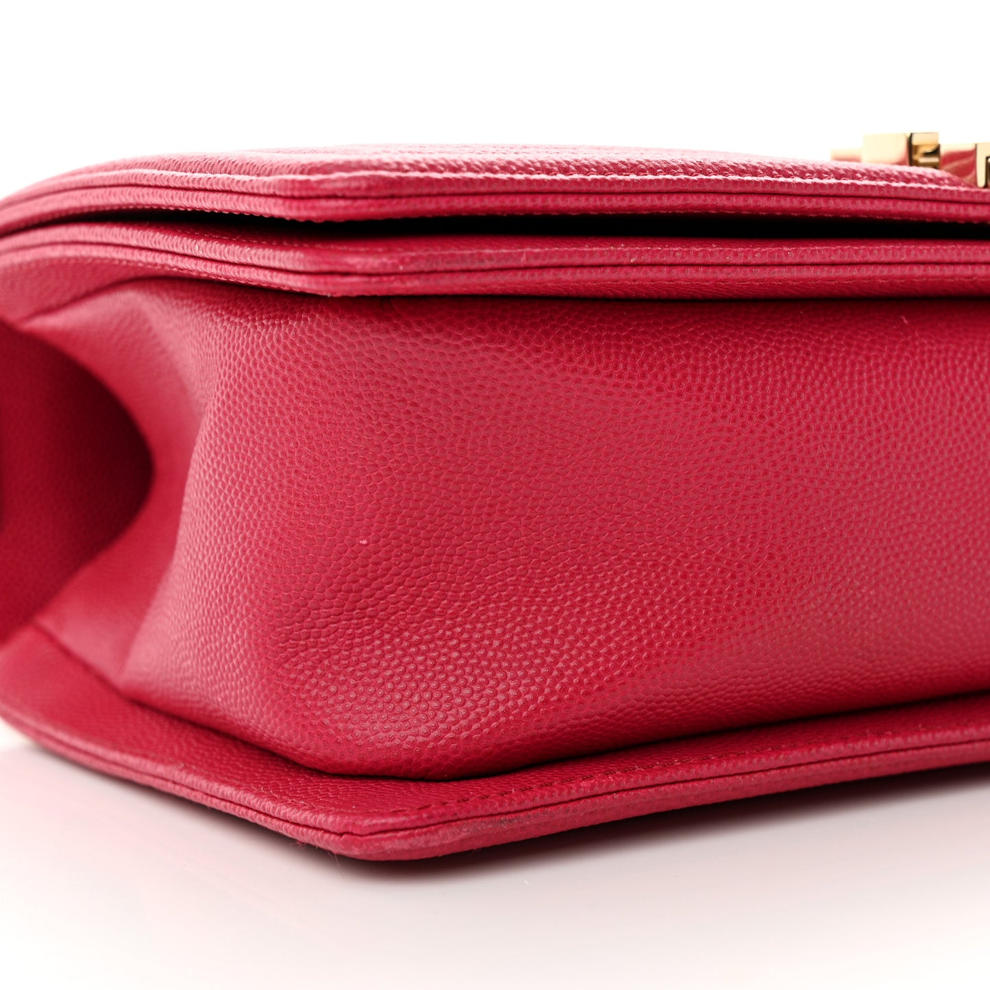 Caviar Quilted Medium Boy Flap Fuchsia